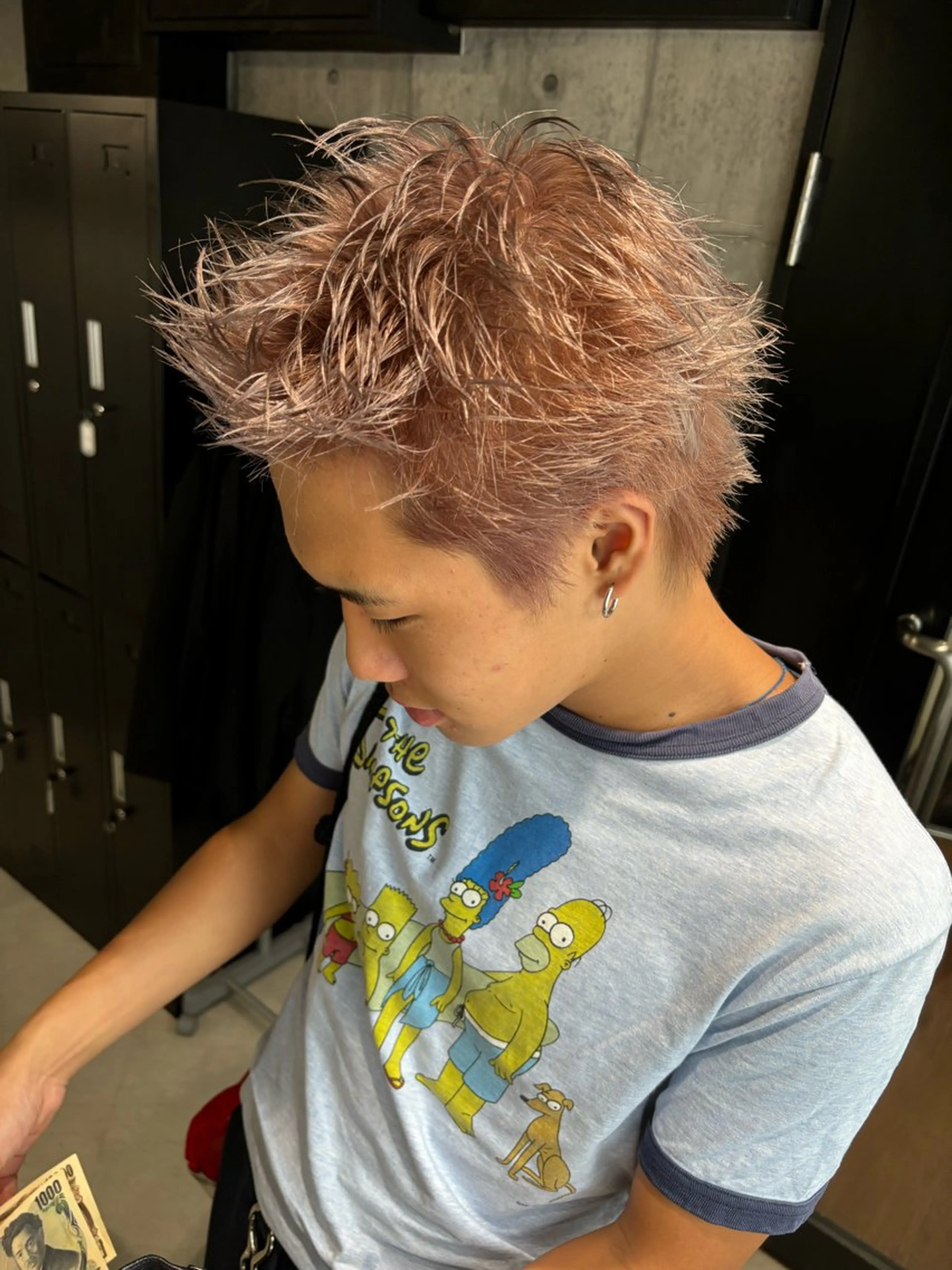 カラー メンズ グレージュ カット ヘアカラー トリートメント _WHITE / KENTOのヘアスタイル