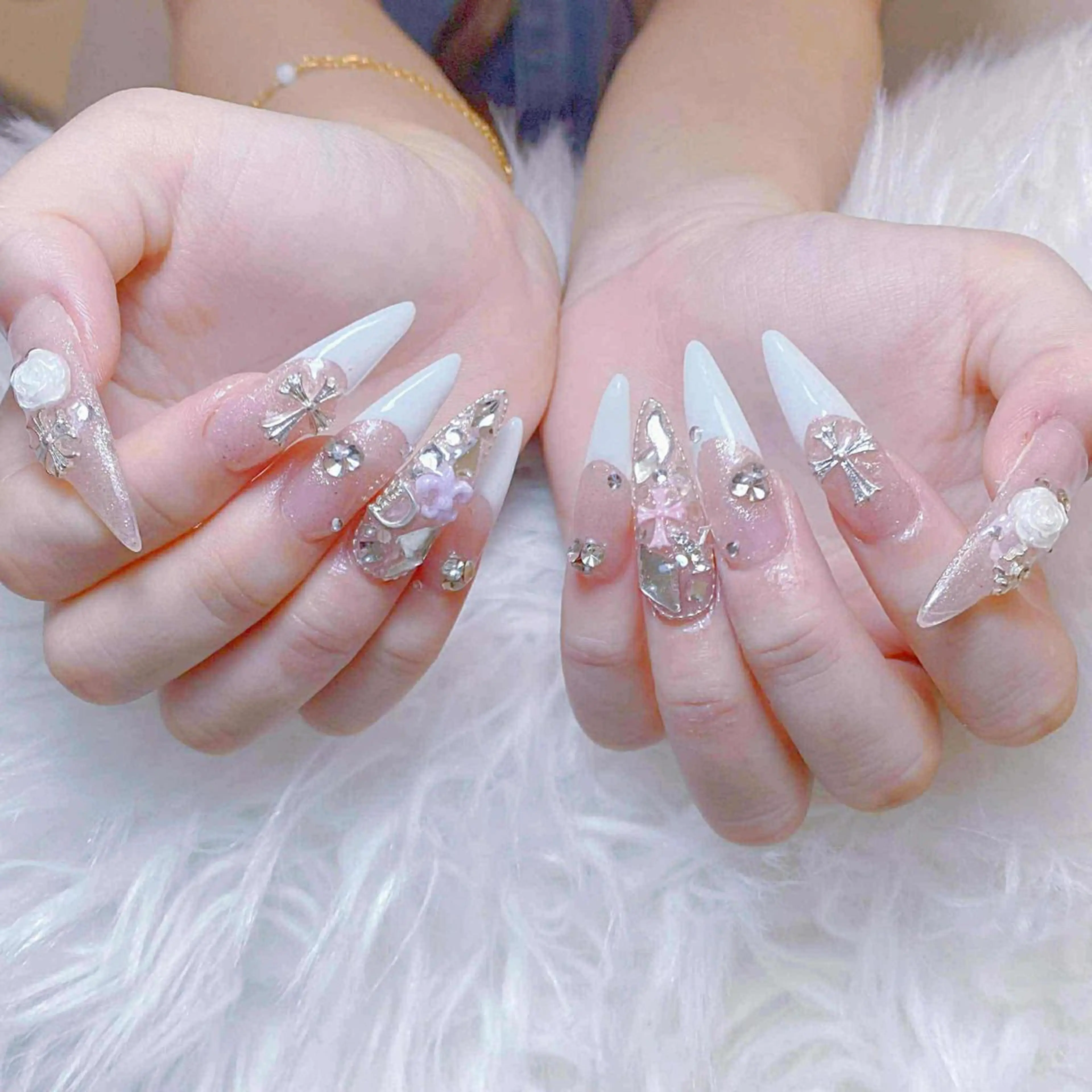ネイル チークネイル 長さ出し フットネイル マグネットネイル 持ち込み ハンドネイル ANH NAIL ゴテゴテ専門店💎のネイルデザイン