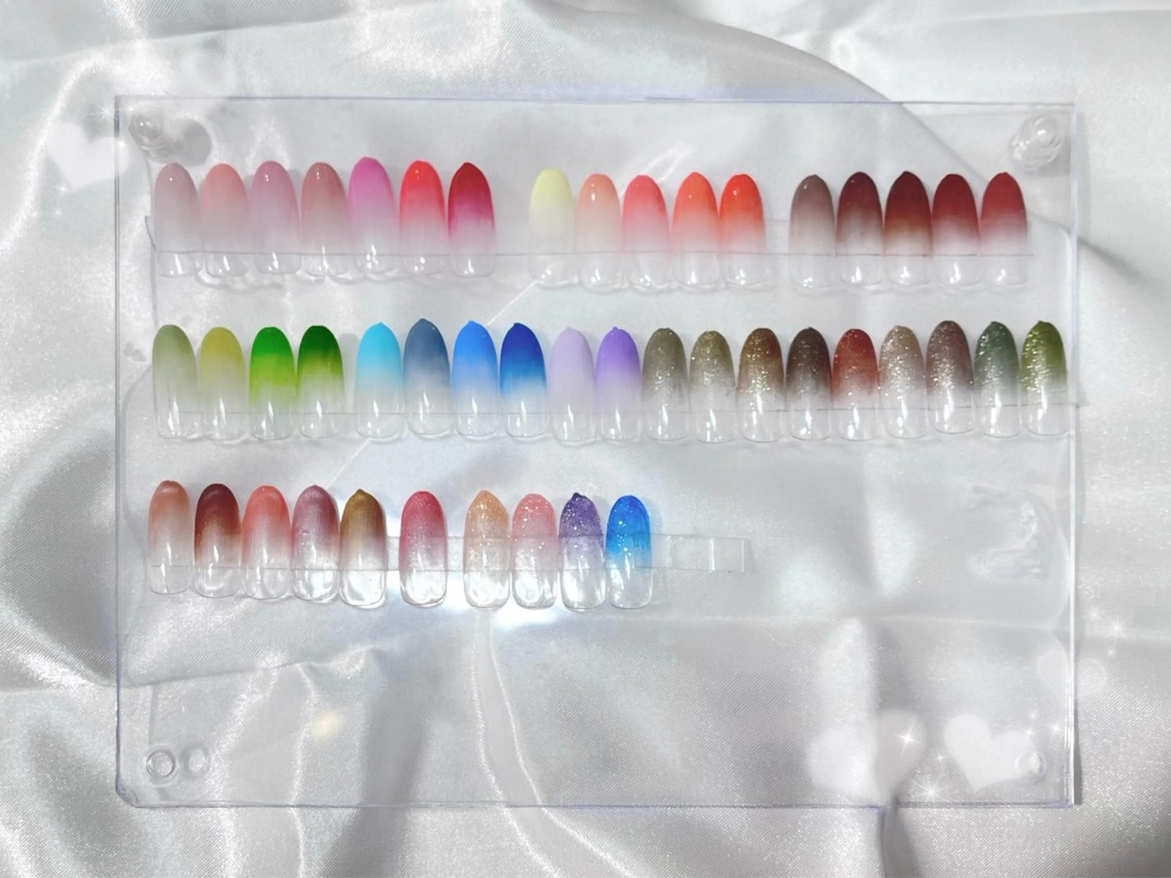 ネイル グラデーション 川村 優奈𝜗𝜚のネイルデザイン