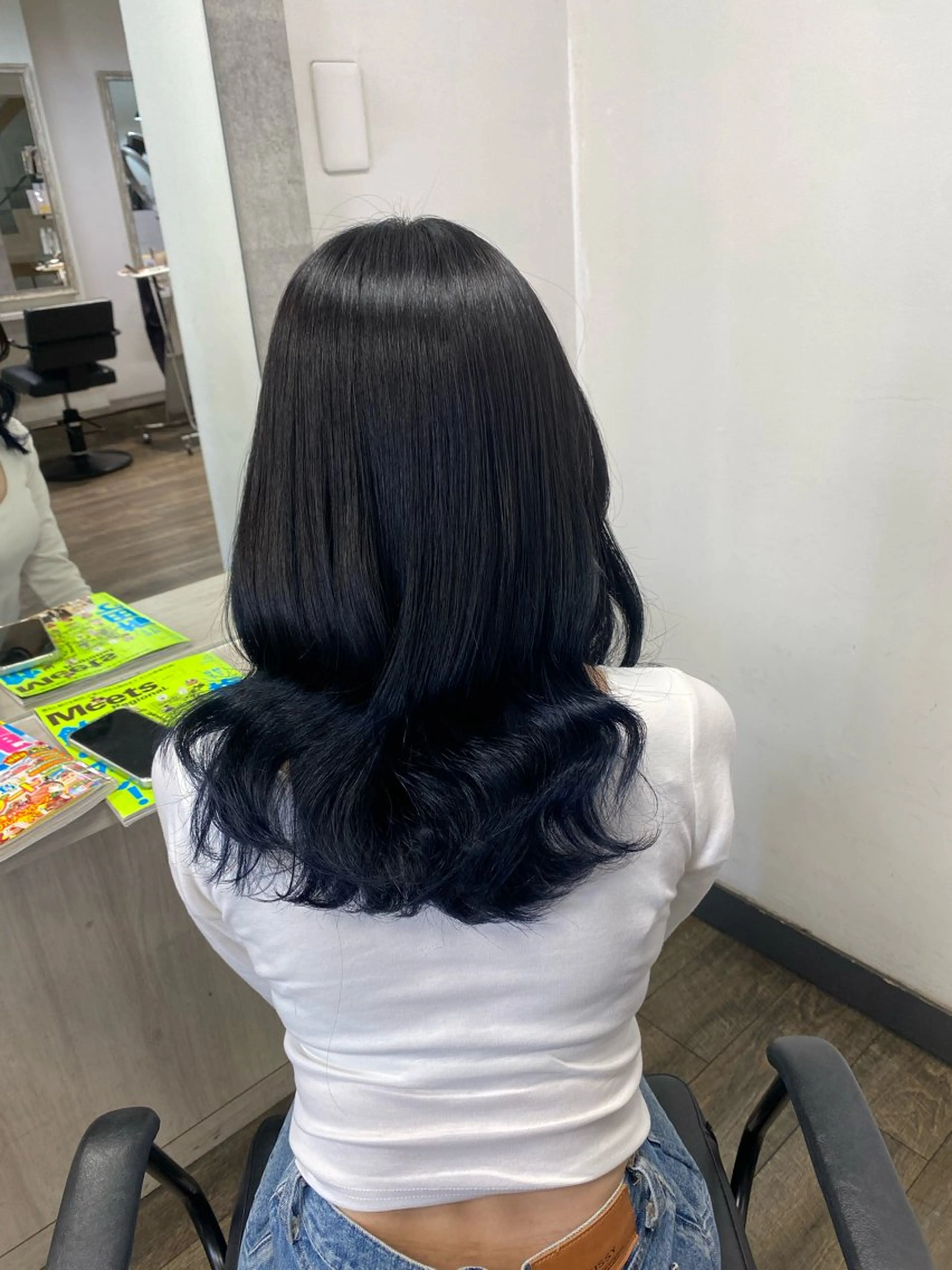 ロング カラー 黒髪 ブルーカラー ブルーブラック カット ヘアカラー MIREI /韓国風 ショート/大阪美容室のヘアスタイル
