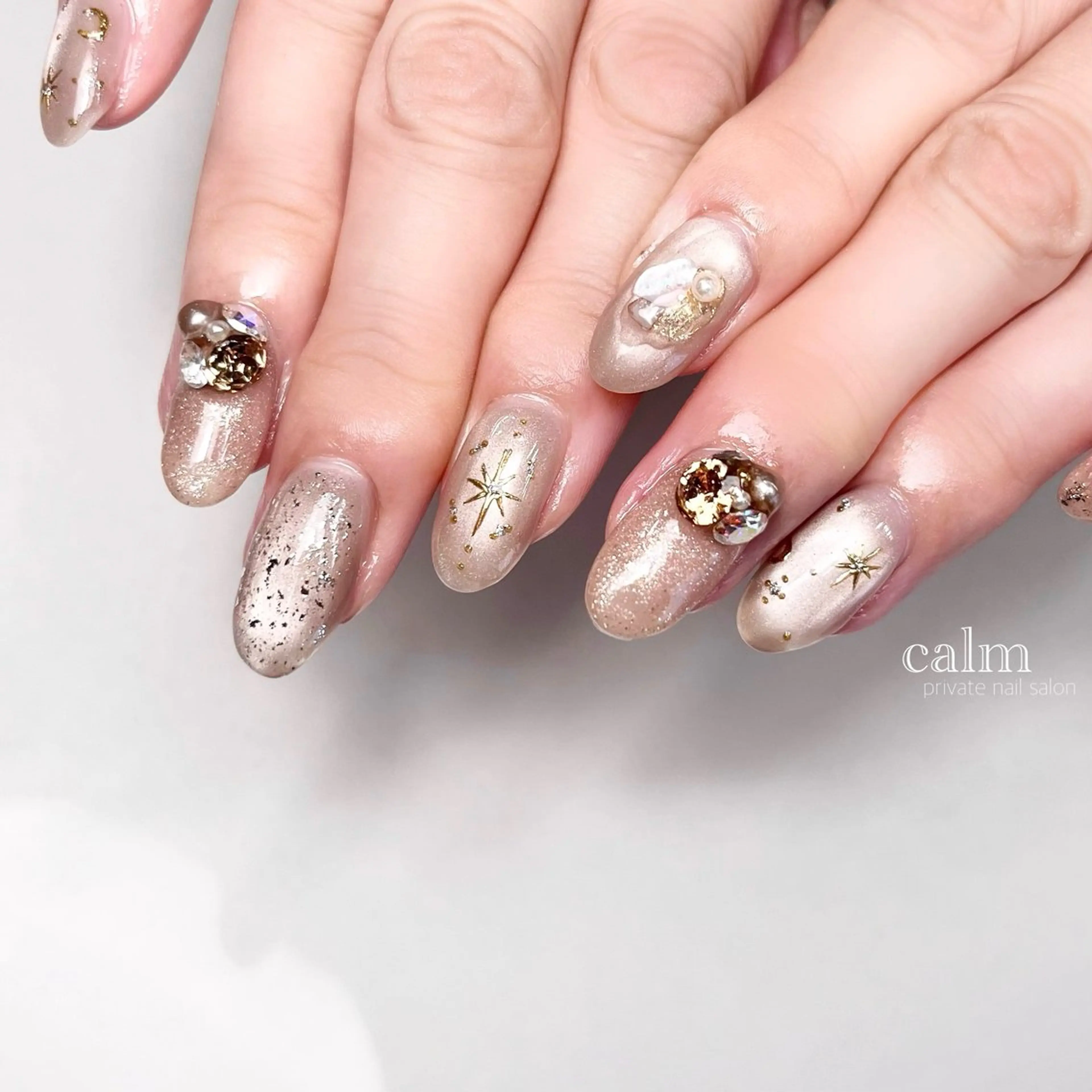 ネイル ハンドネイル calm 〔ｶｰﾑ〕のネイルデザイン