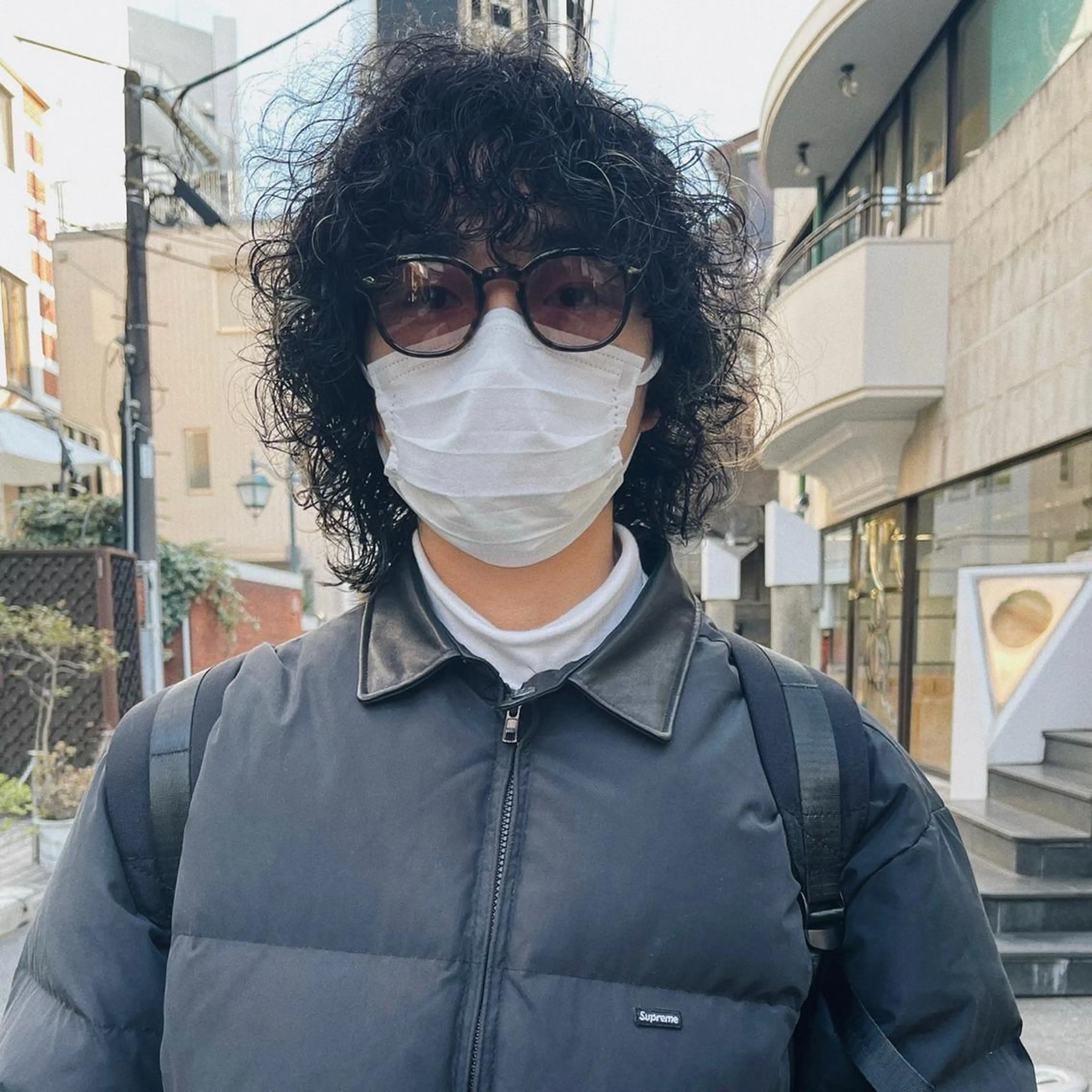 ショート パーマ スパイラルパーマ ハイトーンこそキレイ に◎佐藤雄太のヘアスタイル