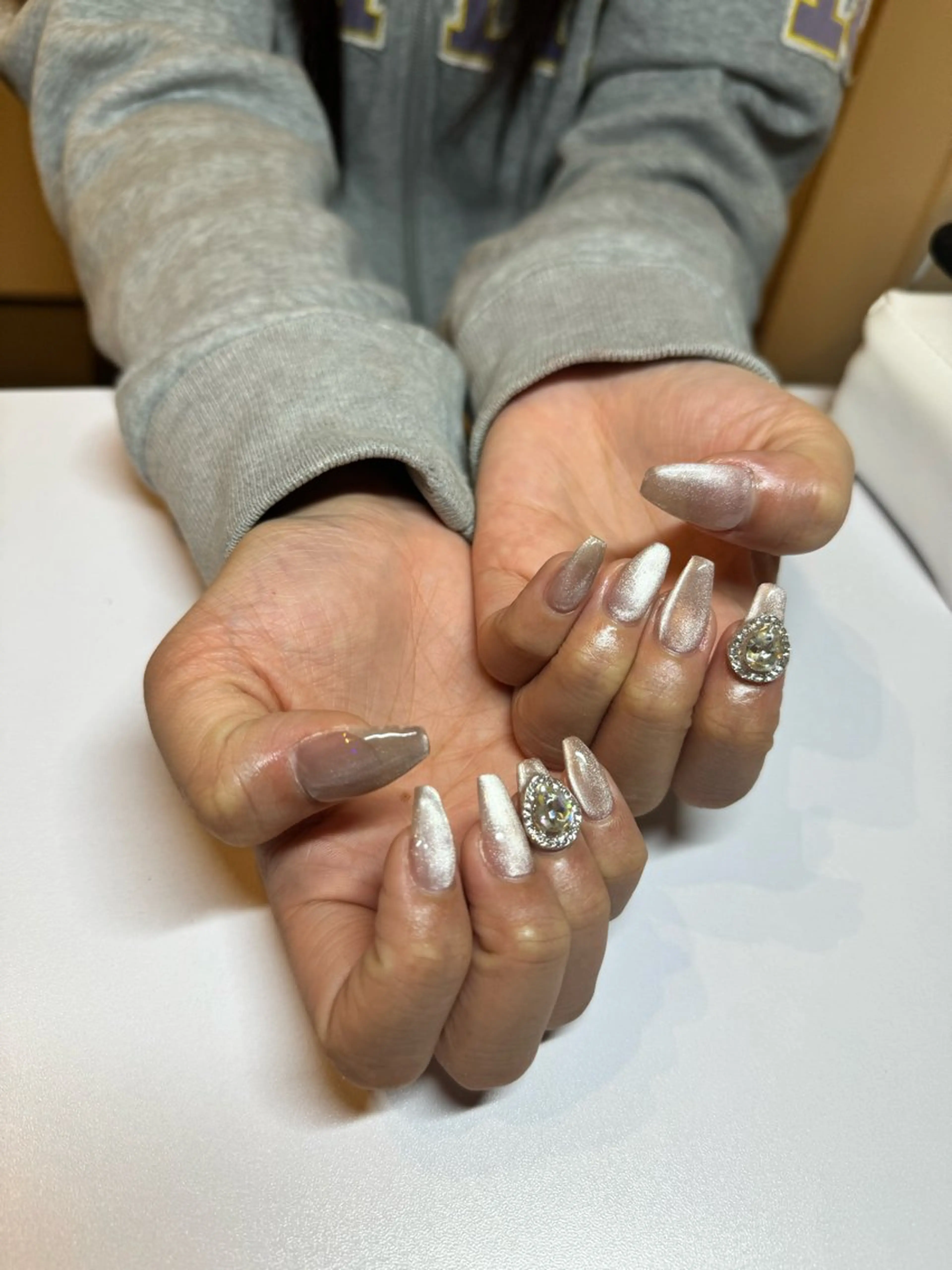 ネイル ハンドネイル 濱岡 咲のネイルデザイン