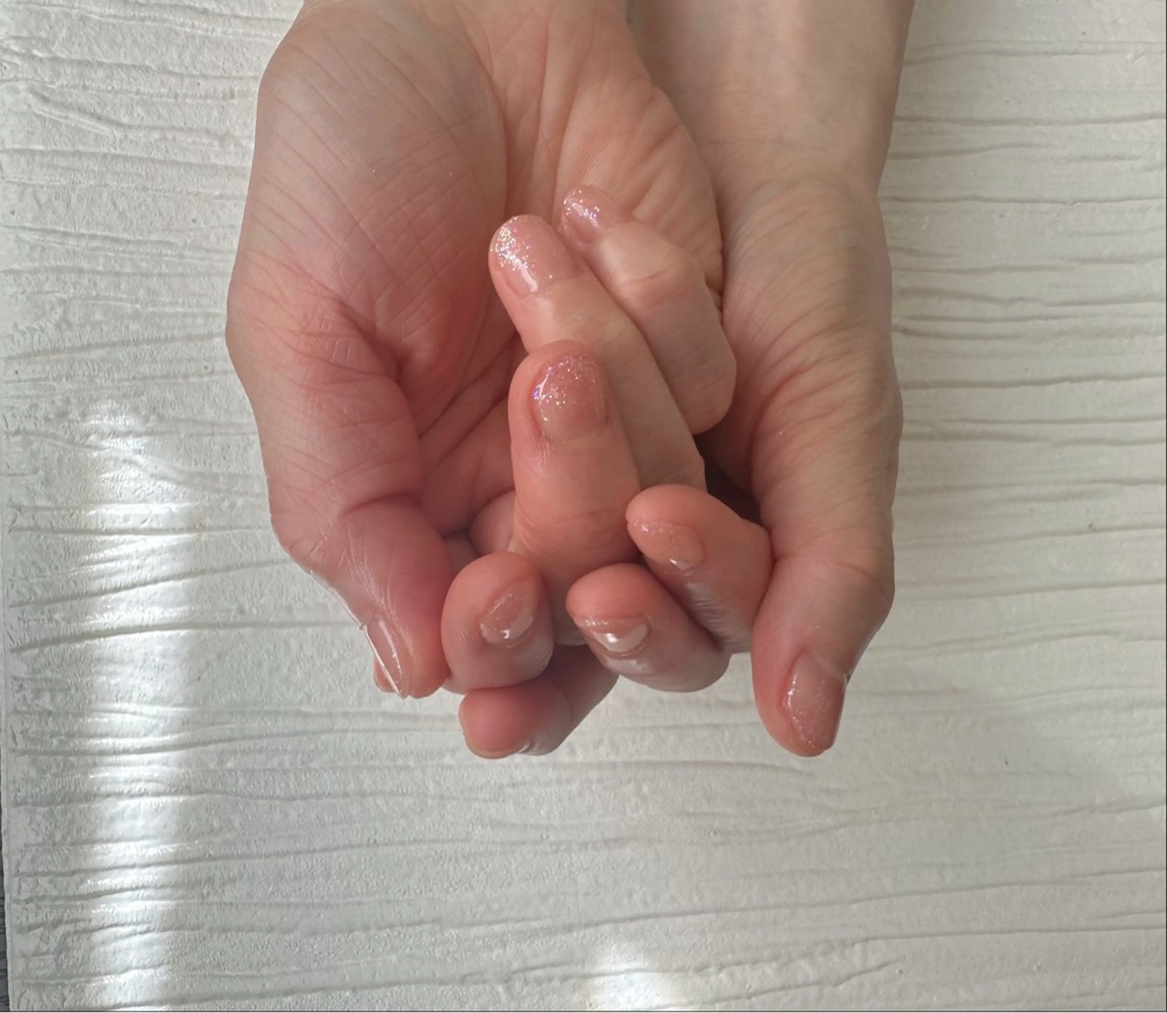 ネイル グラデーション キラキラネイル ラメ(グリッター) ラメグラデーション シンプルネイル ハンドネイル cutstudiog .saekoのネイルデザイン