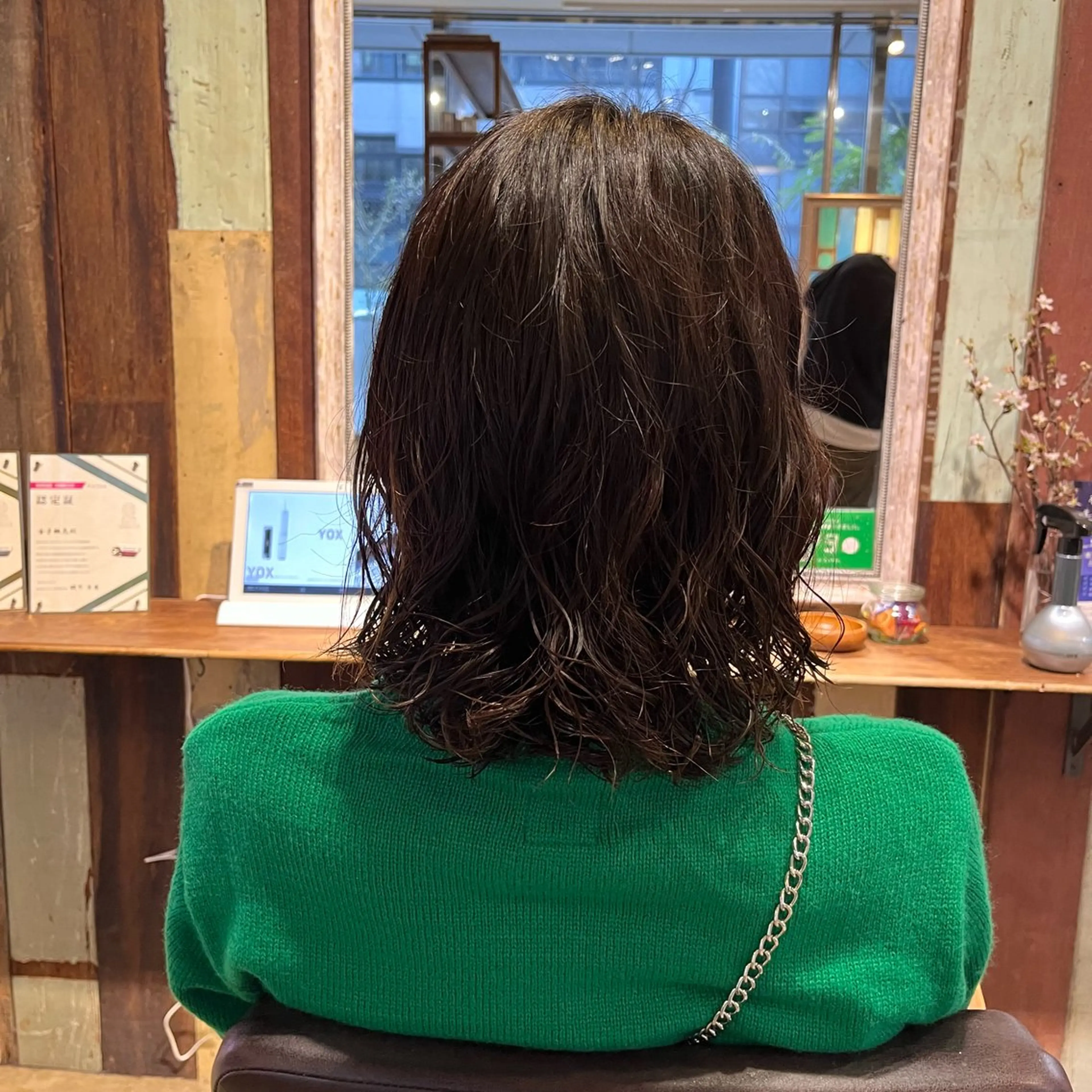 ミディアム 太田 渚遊のヘアスタイル