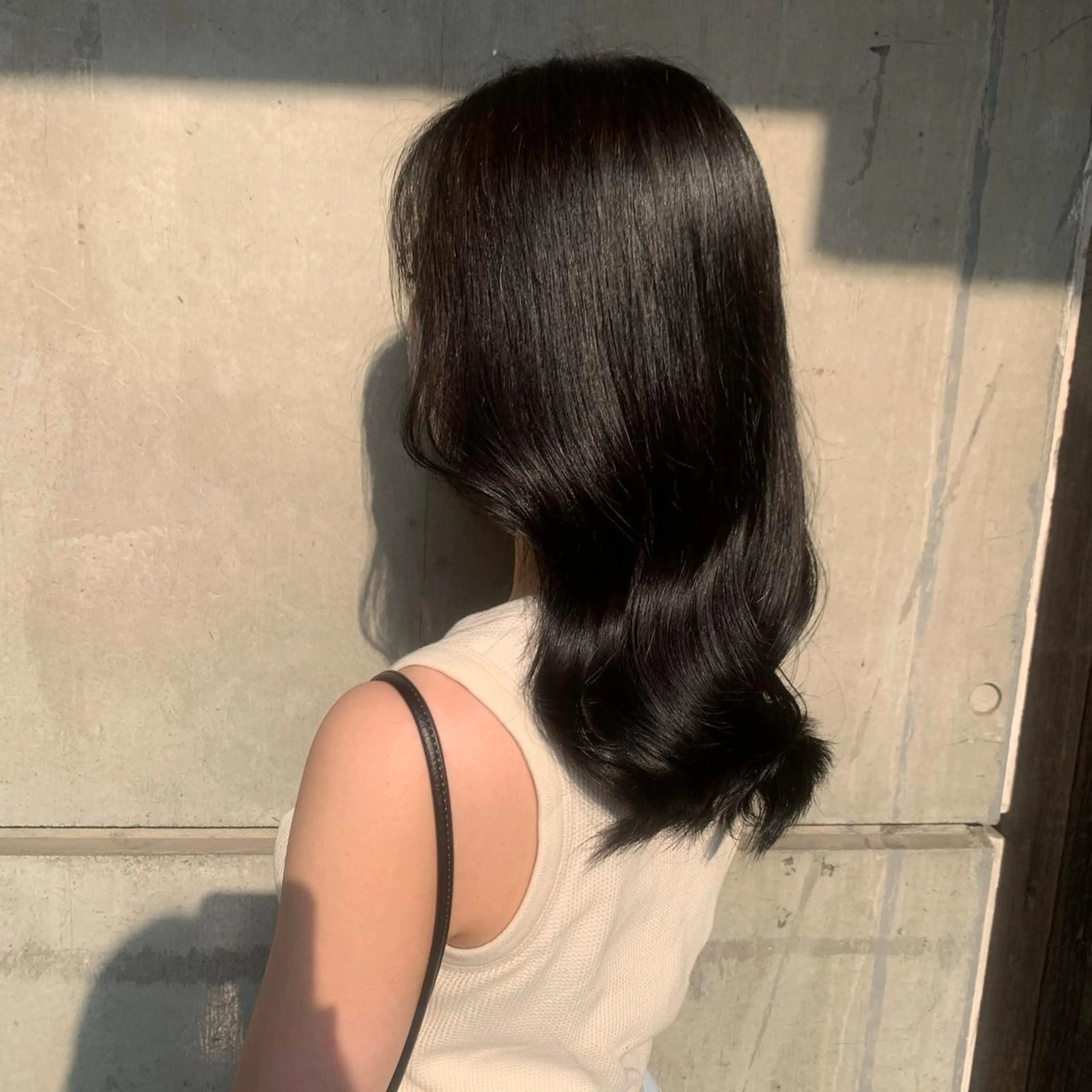 セミロング ヘアカラー トリートメント ユナ🌙 nailのネイルデザイン