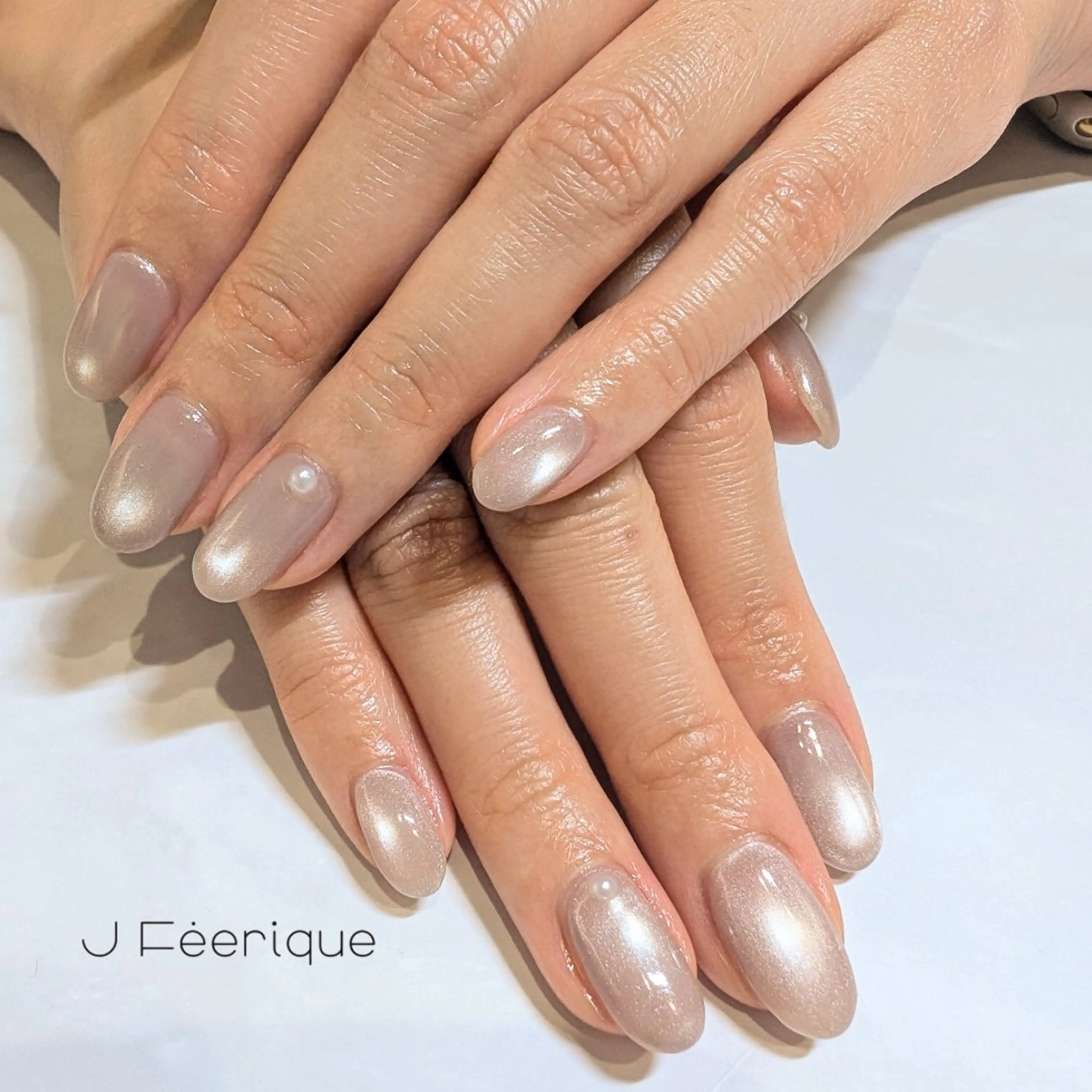 ネイル ハンドネイル ハンドケア Eri　歴8年　/ 南森町ネイル💅のネイルデザイン