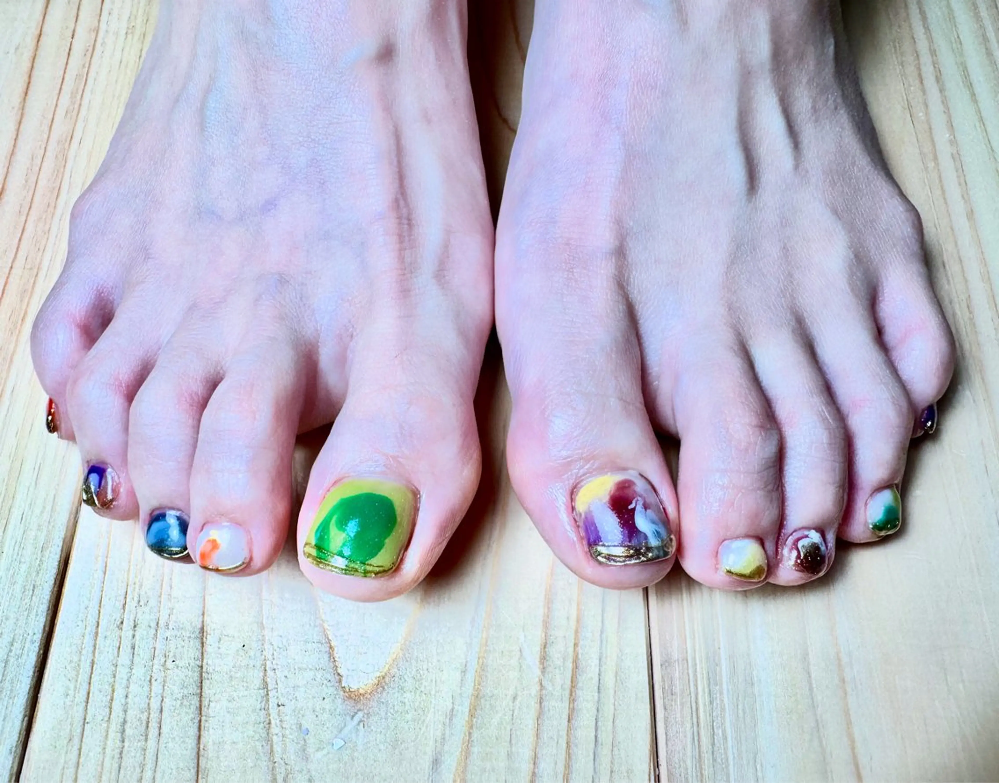 ネイル アートネイル フットネイル ジェルネイル ニュアンスネイル Nail Salon Suri Suriのネイルデザイン