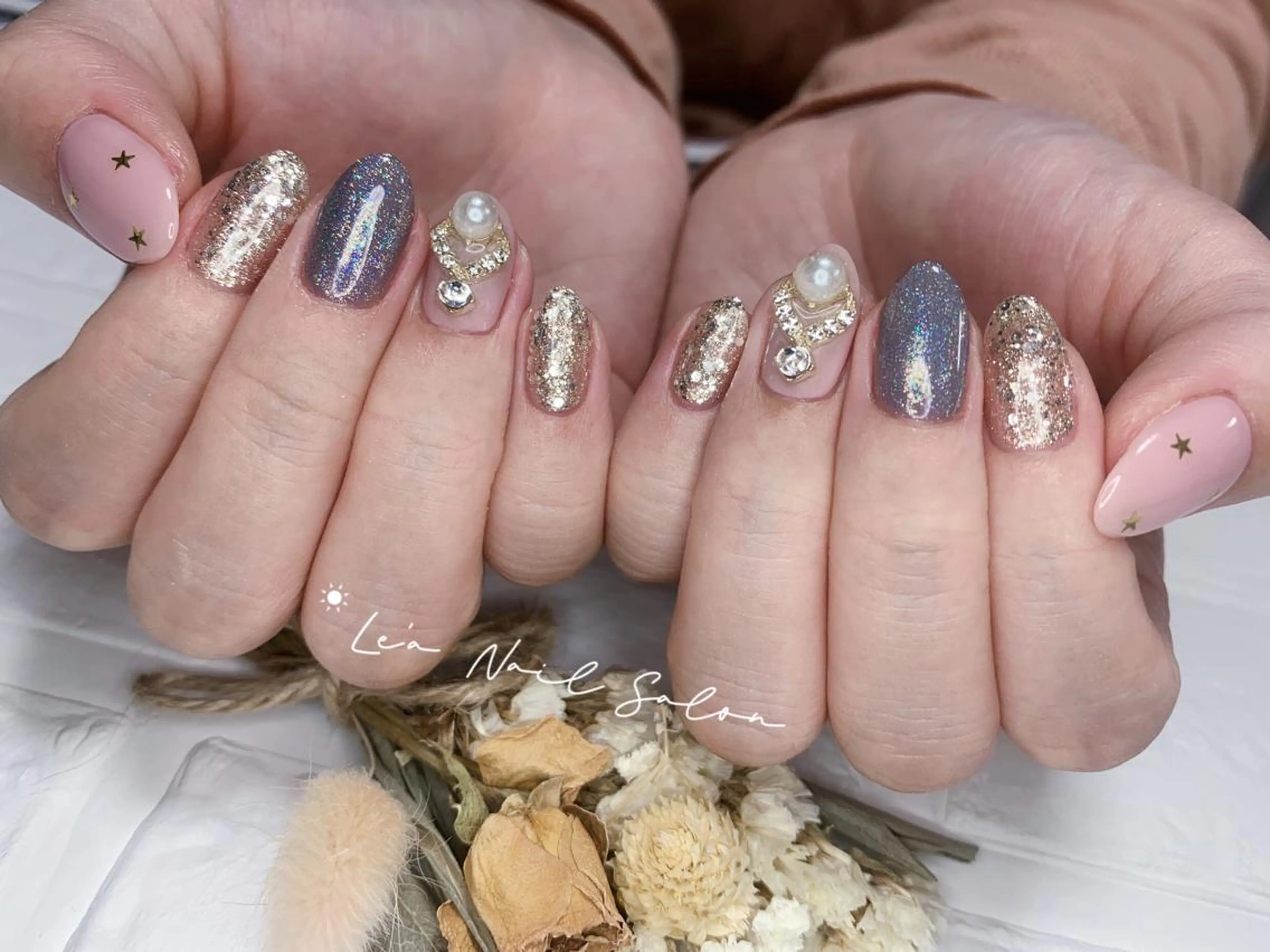 ミディアム カラー ネイル Le’a NailSalonのネイルデザイン