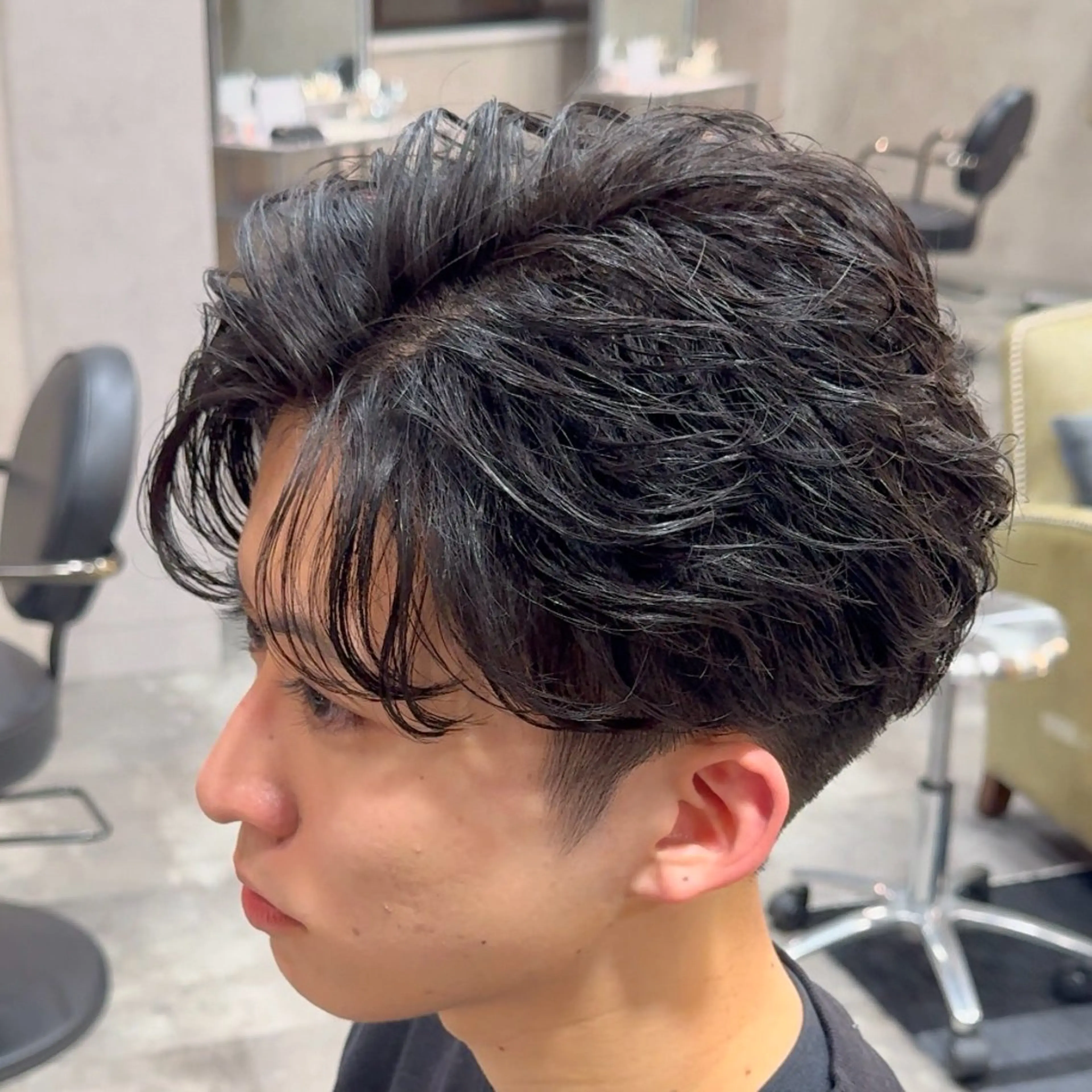 ショート パーマ メンズ メンズブリーチ フェザーパーマ メンズハイライト メンズメッシュ メンズパーマ 優太朗/仙台/メンズ /波巻き/ツイスパ/のヘアスタイル