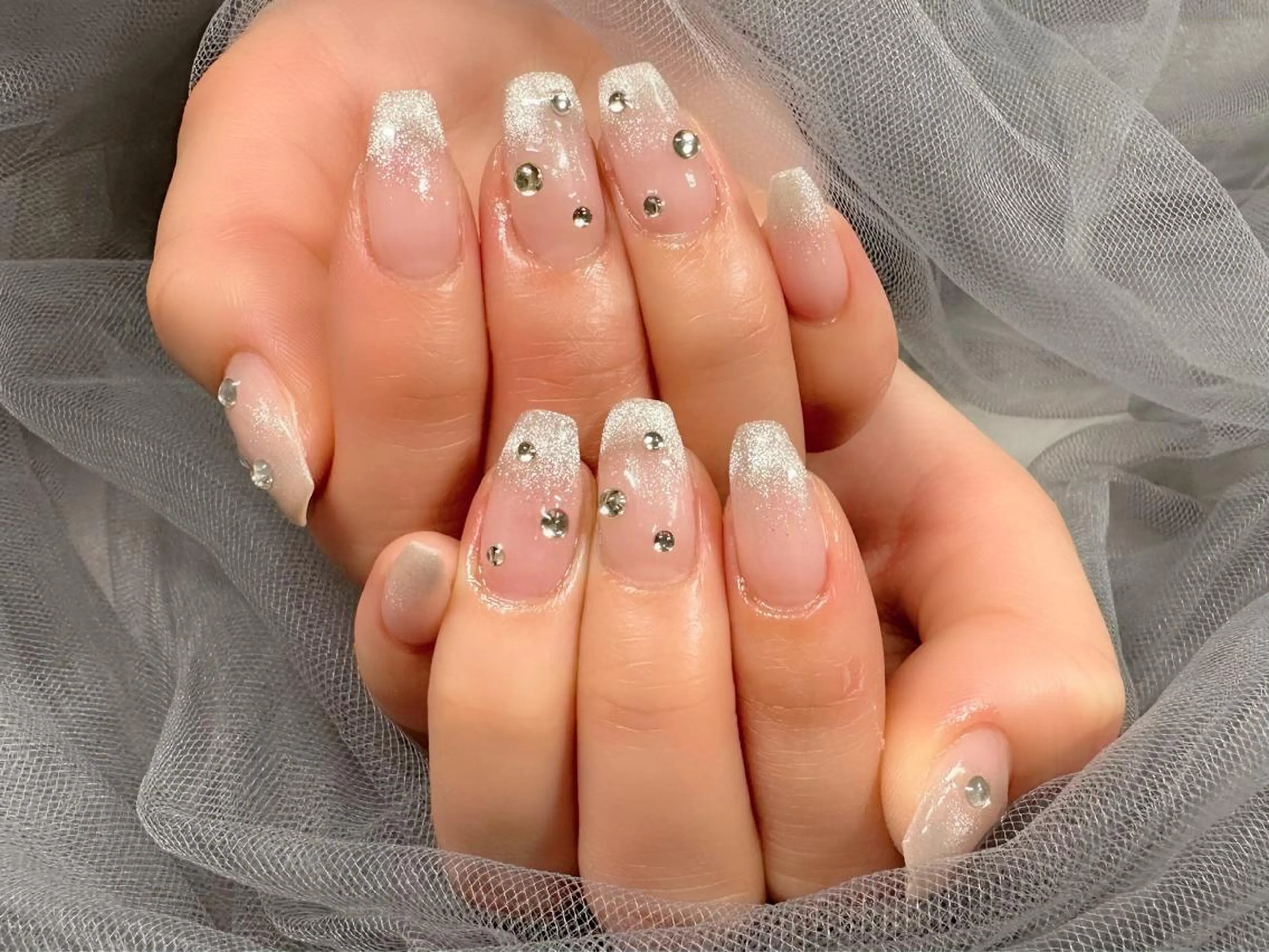 ネイル マグネットネイル シンプルネイル ハンドネイル Nail Salon KURELLYのネイルデザイン