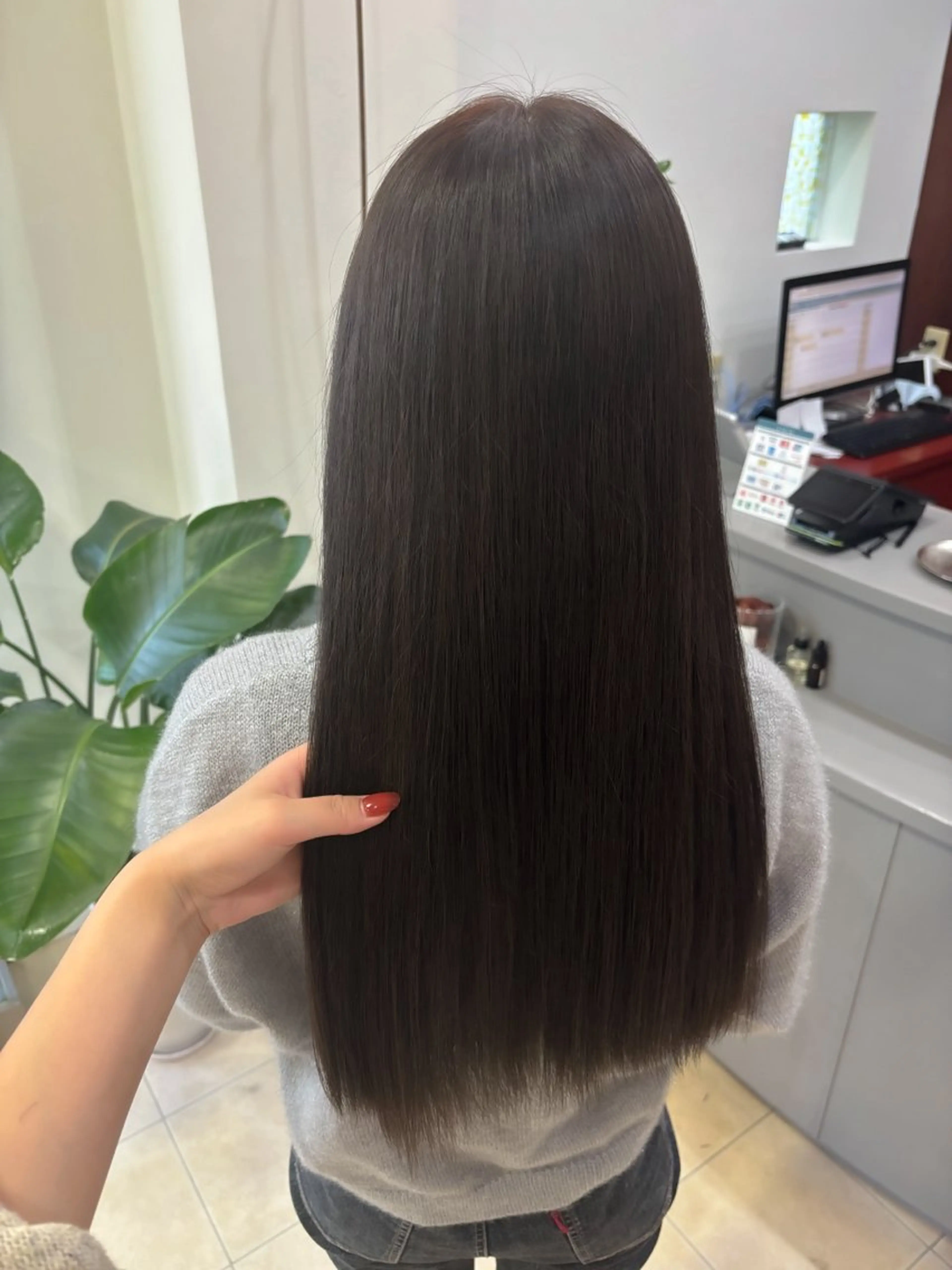 ロング alu yuinaのヘアスタイル