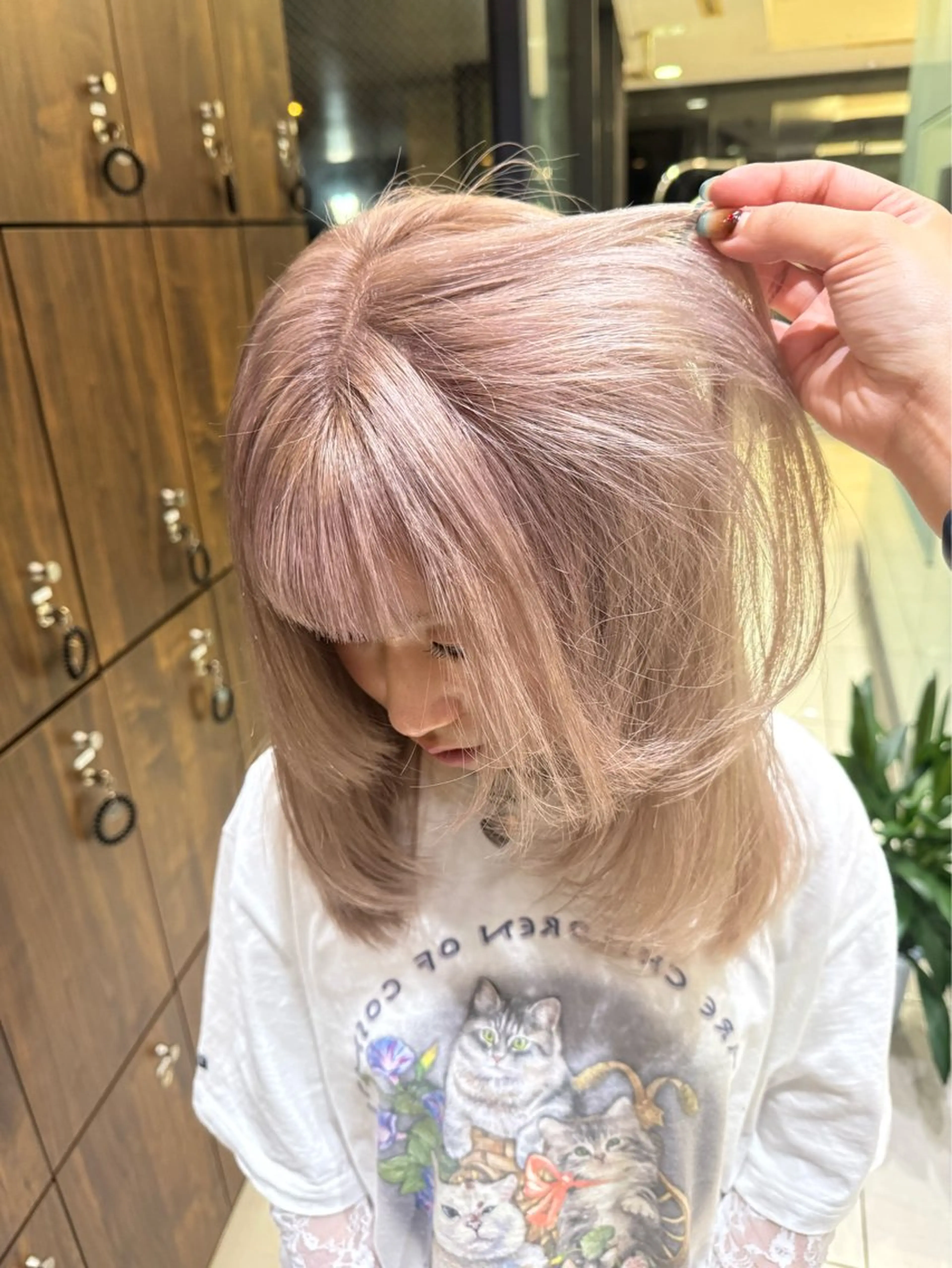 ミディアム カラー ヘアカラー トリートメント 🧿パーマ／レイヤー 🧿シュリのヘアスタイル