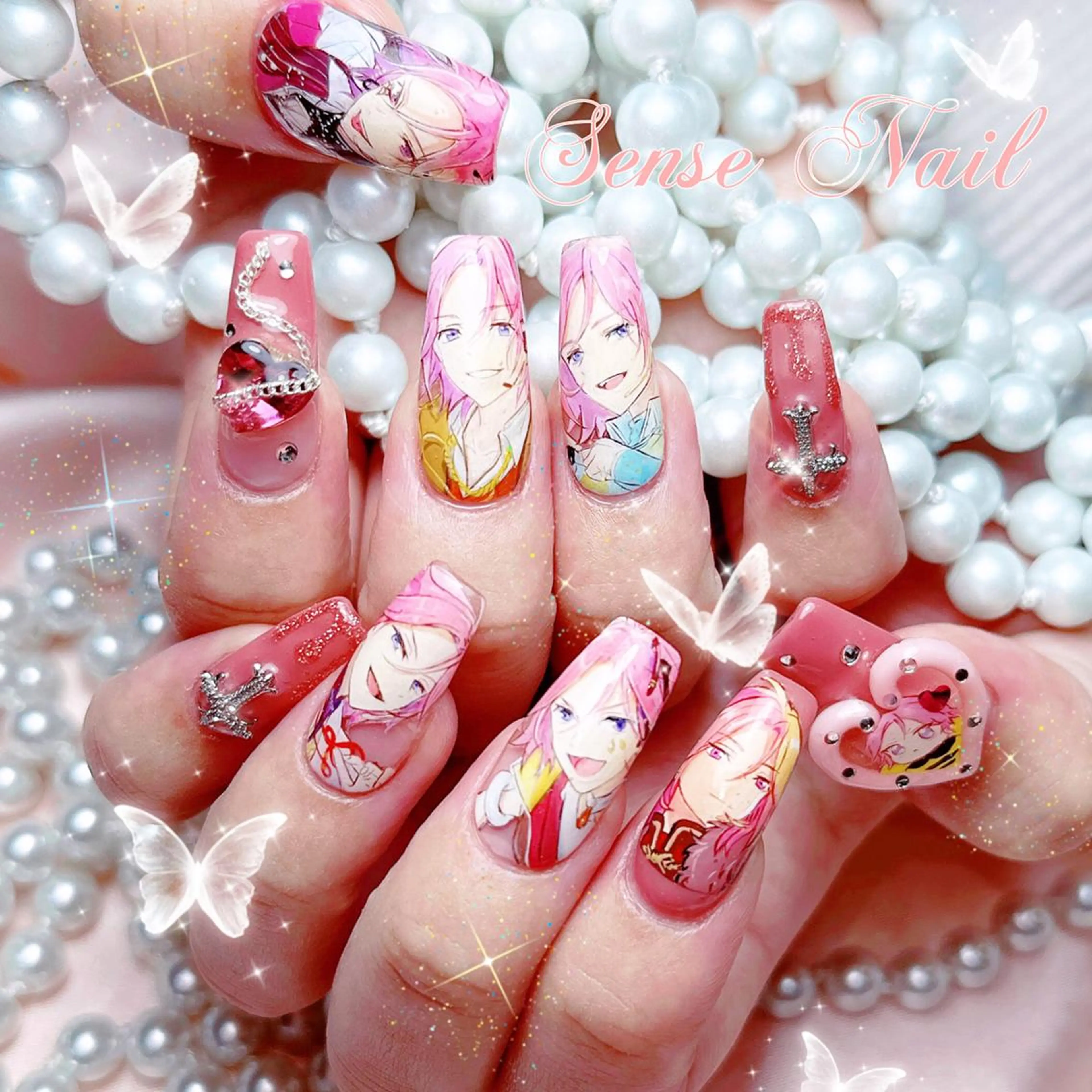ネイル Kurieitibu 🍬Byu~tīのネイルデザイン