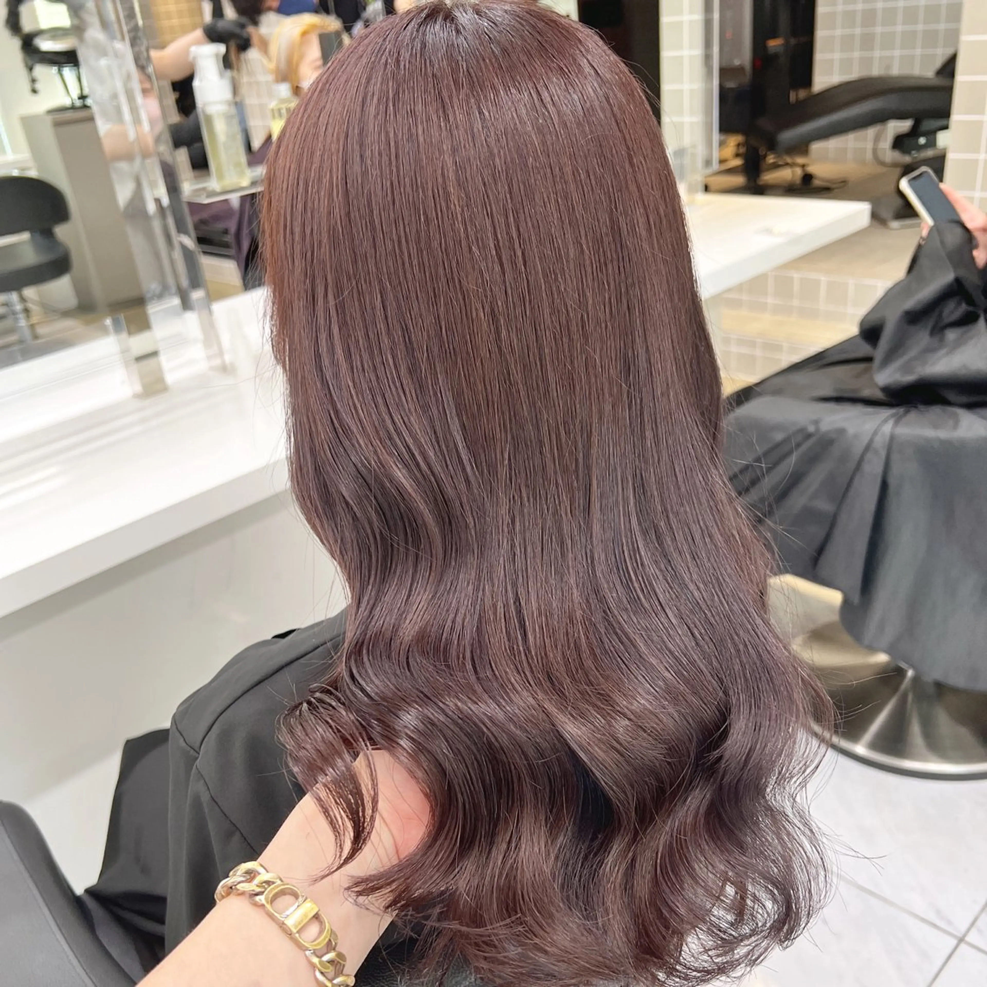 セミロング カラー ヘアアレンジ カット ヘアカラー トリートメント ヘッドスパ ヘアセット 韓国風ベージュ🤎 赤みなし🌿横浜🤎のヘアスタイル