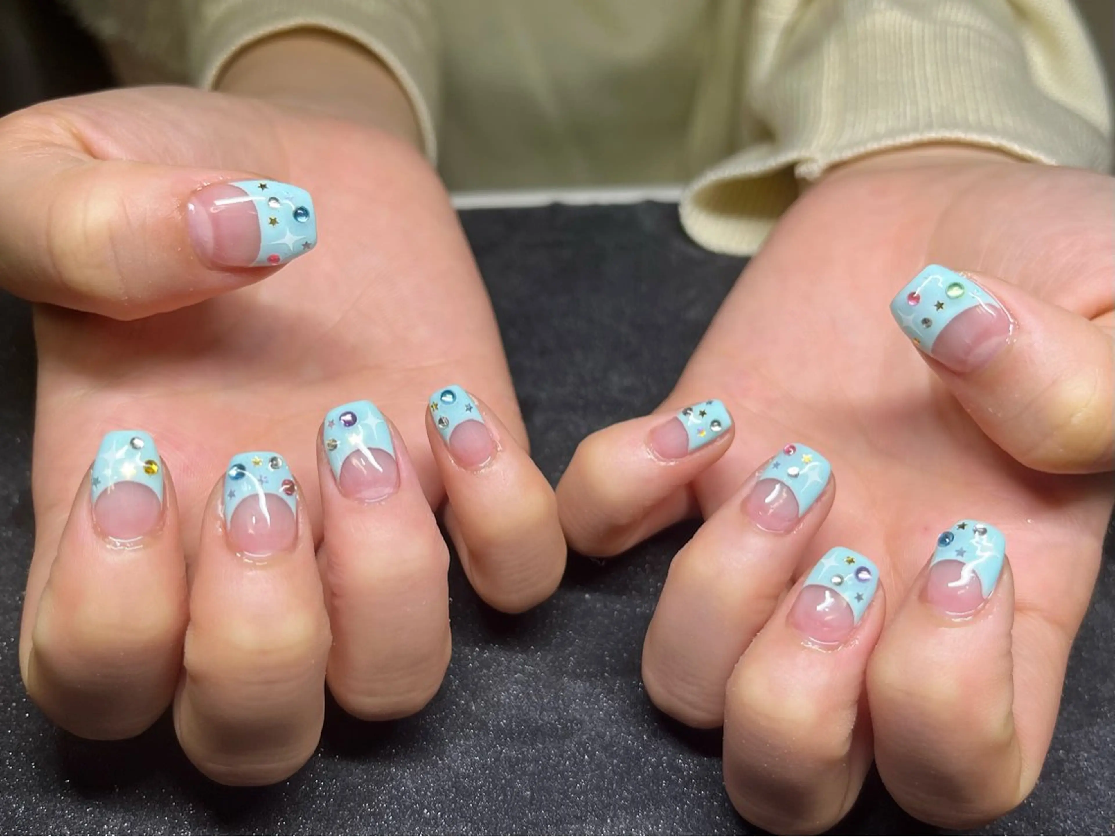 ネイル ハンドネイル Chika .のネイルデザイン