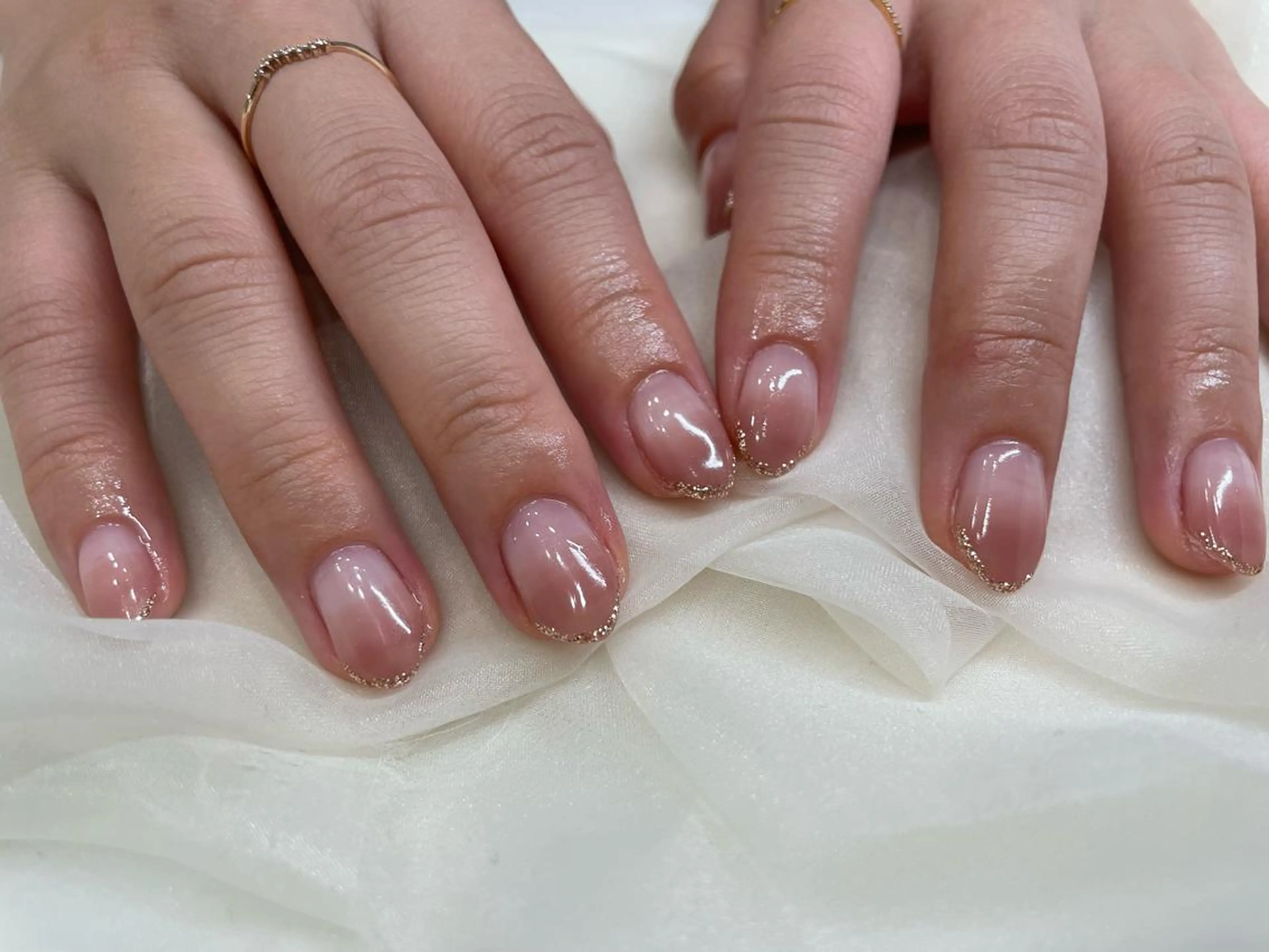 ネイル グラデーション オフィスネイル ピンク salon te.のネイルデザイン