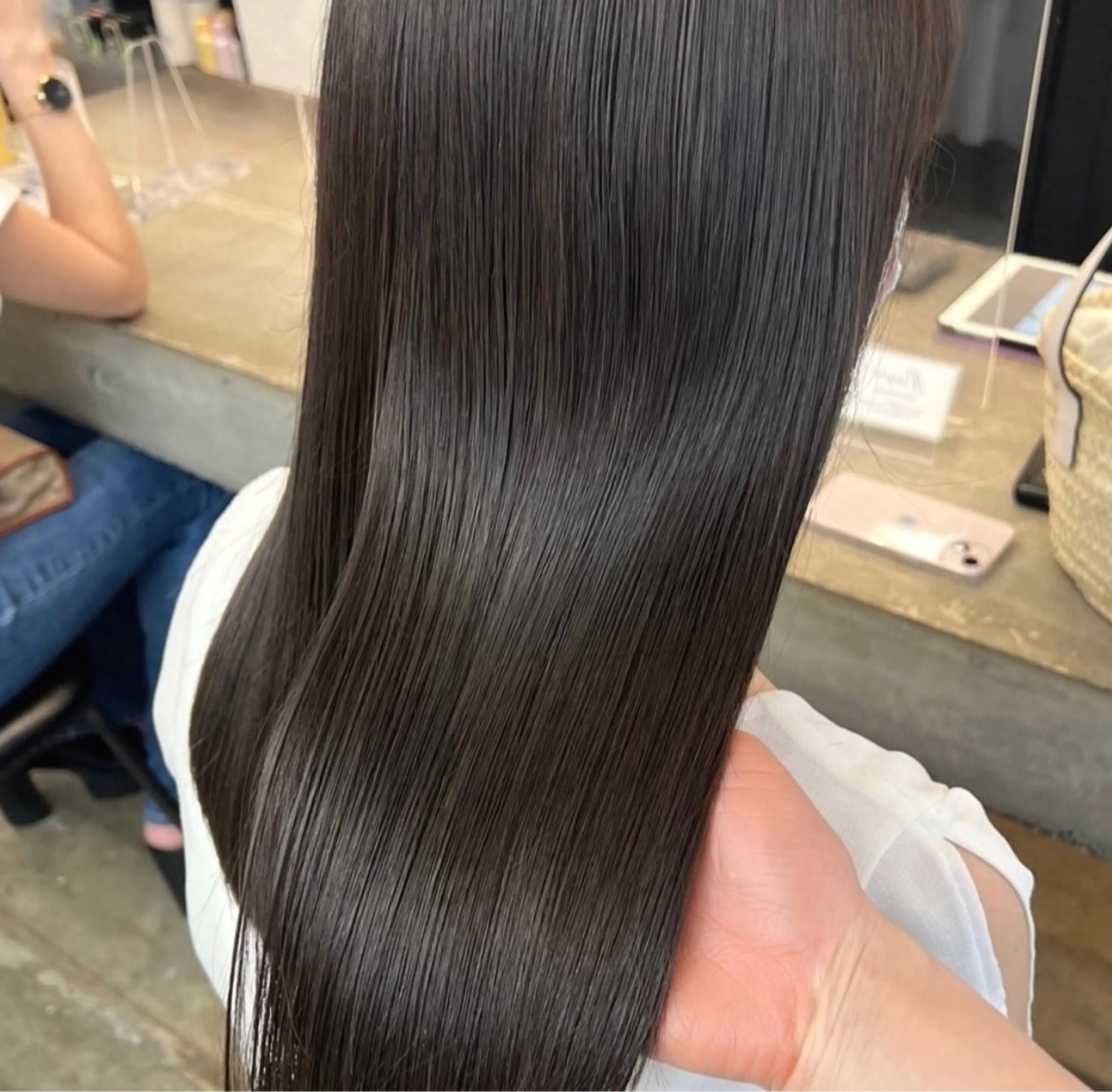 縮毛矯正 トリートメント ブリーチカラー×艶 🍨mihoのヘアスタイル