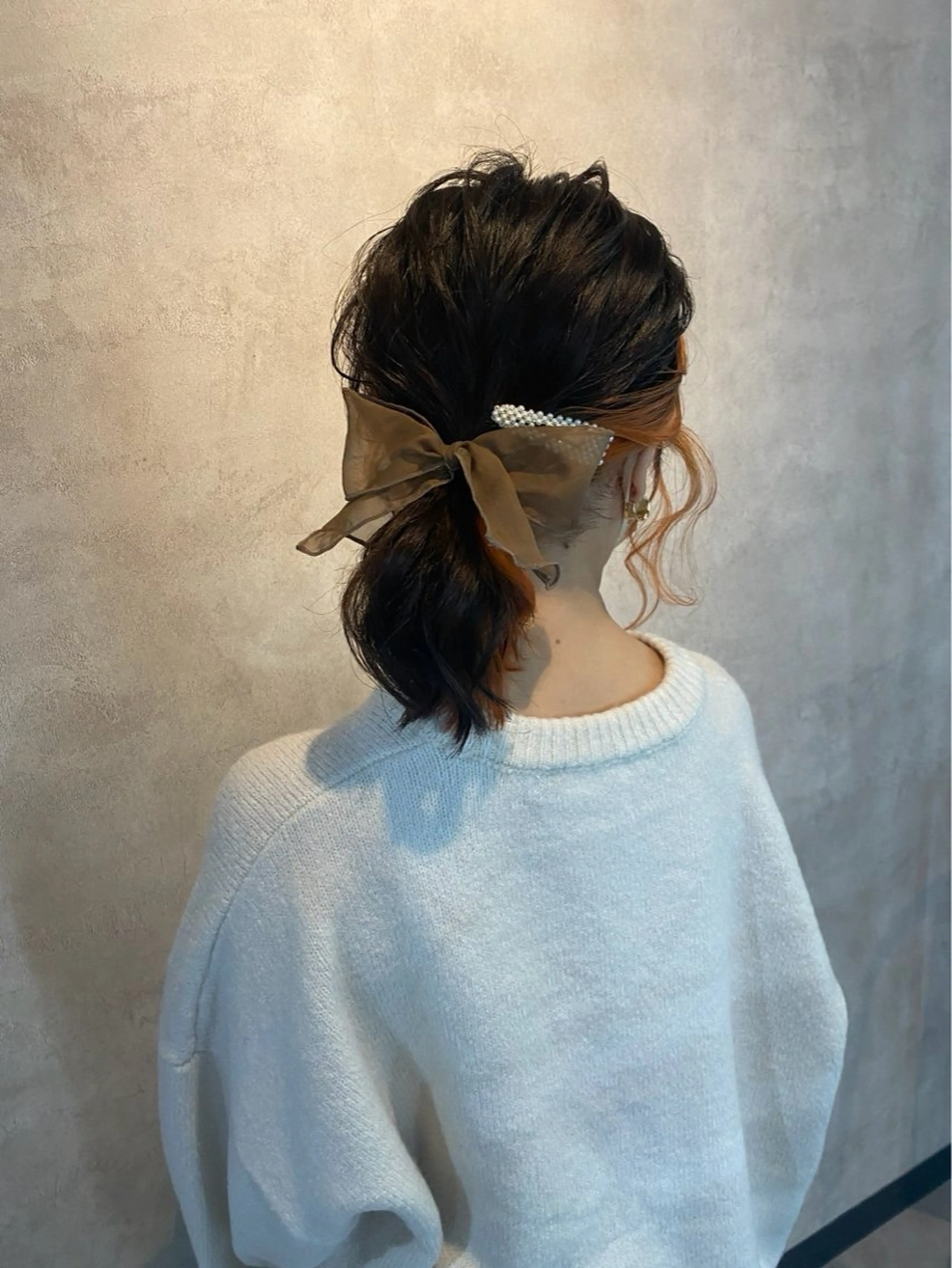 ミディアム ヘアアレンジ KISSSWAN はなのヘアスタイル