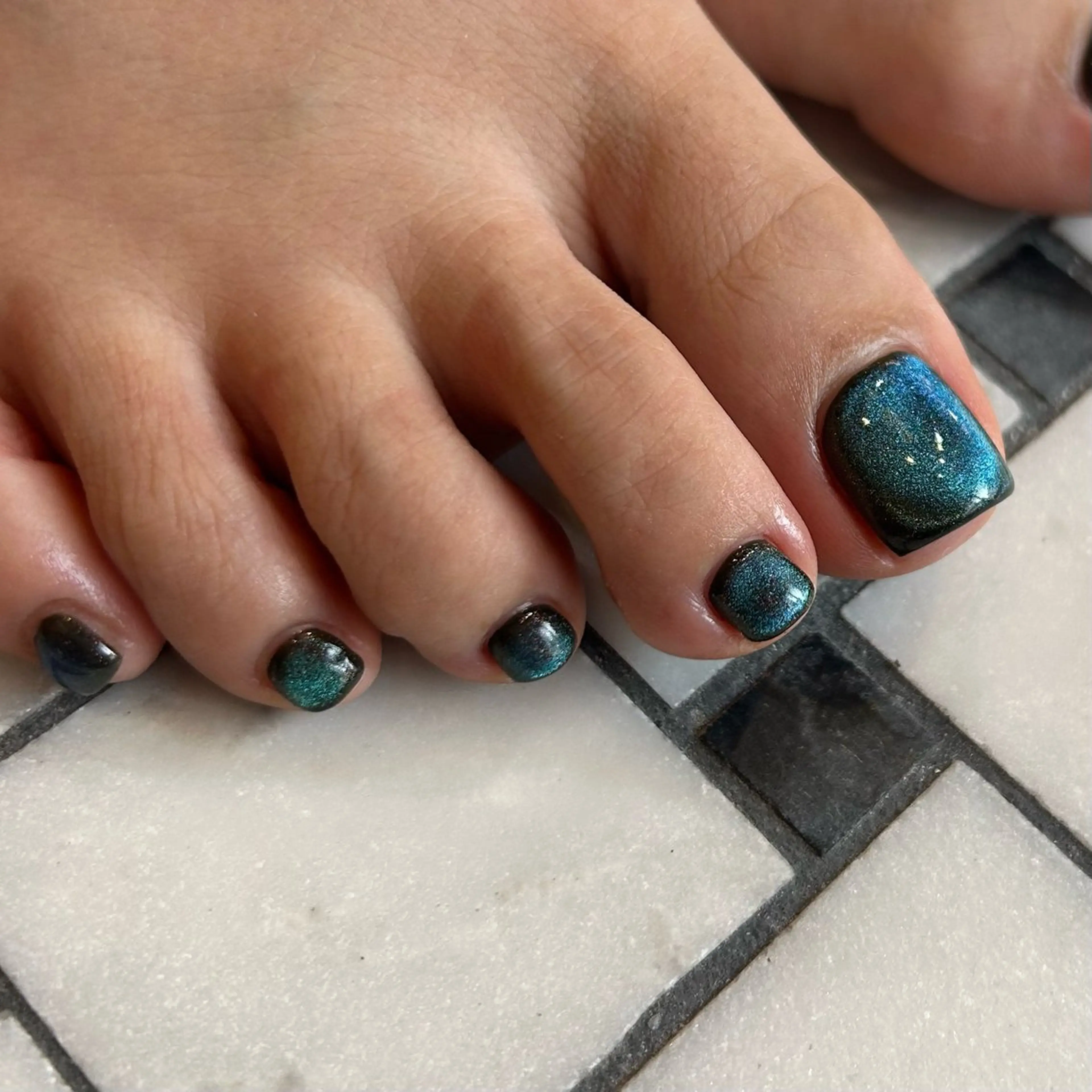 ネイル マグネットネイル Yumi シンプルネイルのネイルデザイン