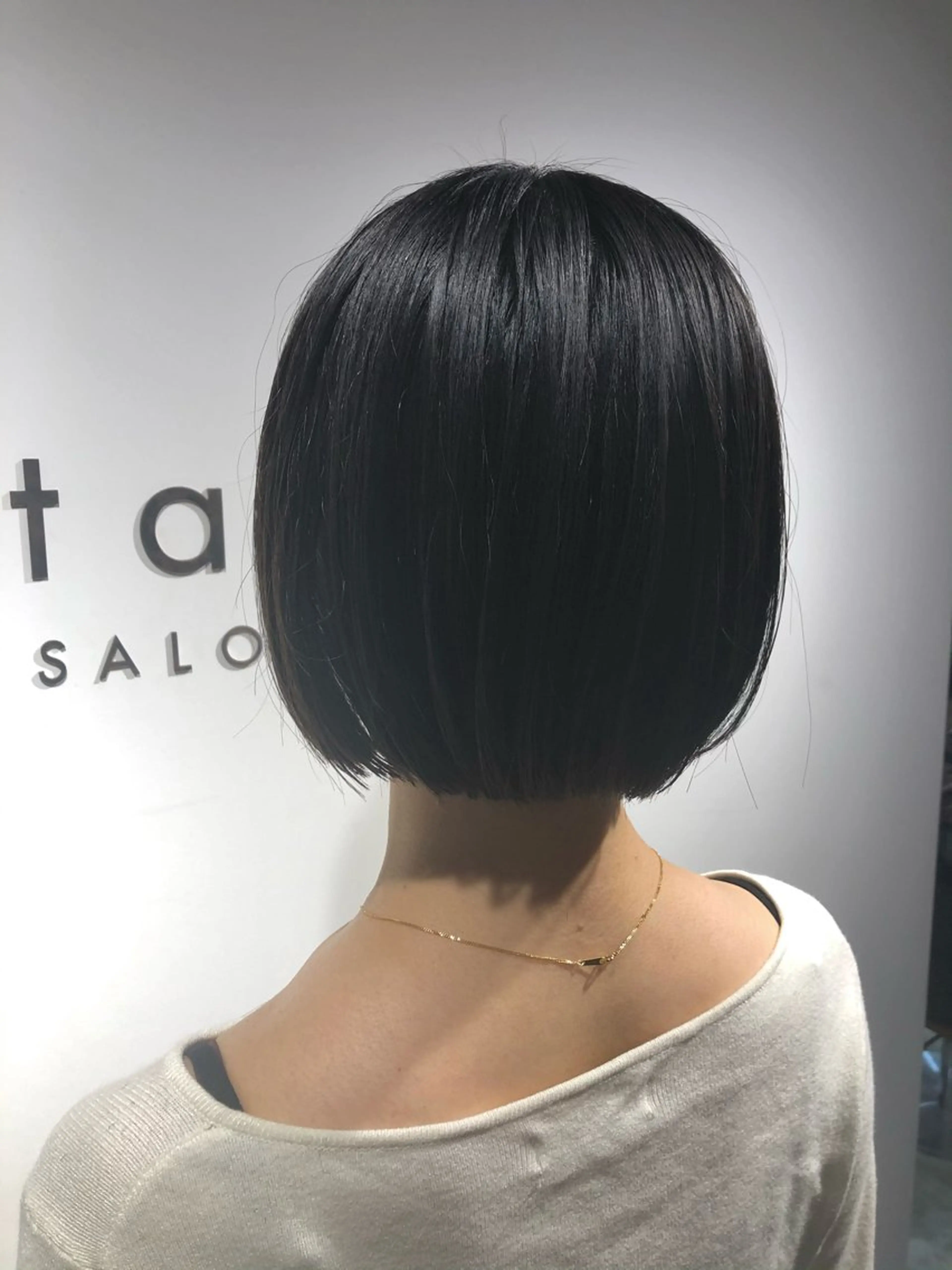 ショート カット 🌷縮毛矯正🌷 中村百花のヘアスタイル