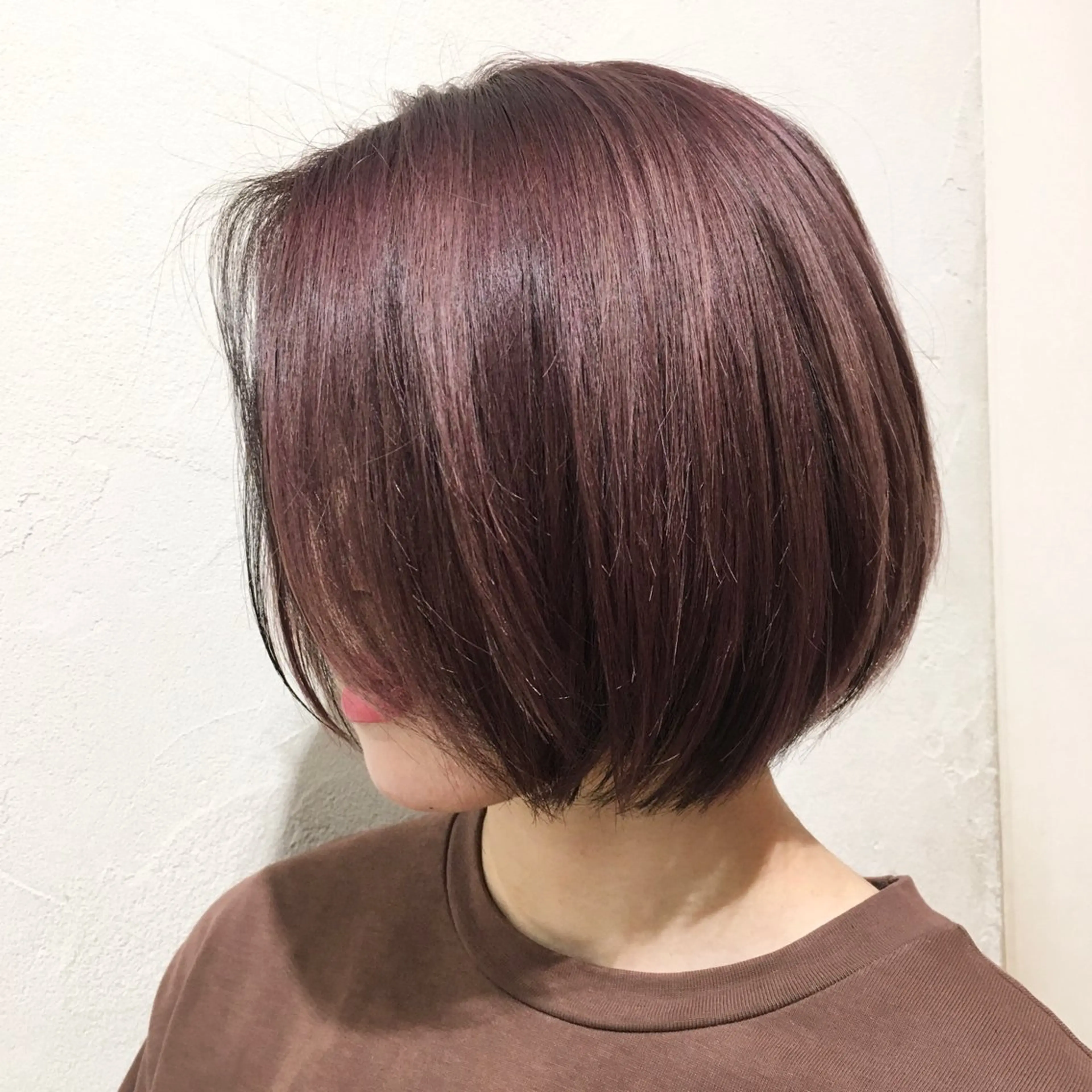 ショート カラー ショートボブ デザインカラー インナーカラー ピンクカラー バイオレットカラー 村上 遥香 店長スタイリストのヘアスタイル