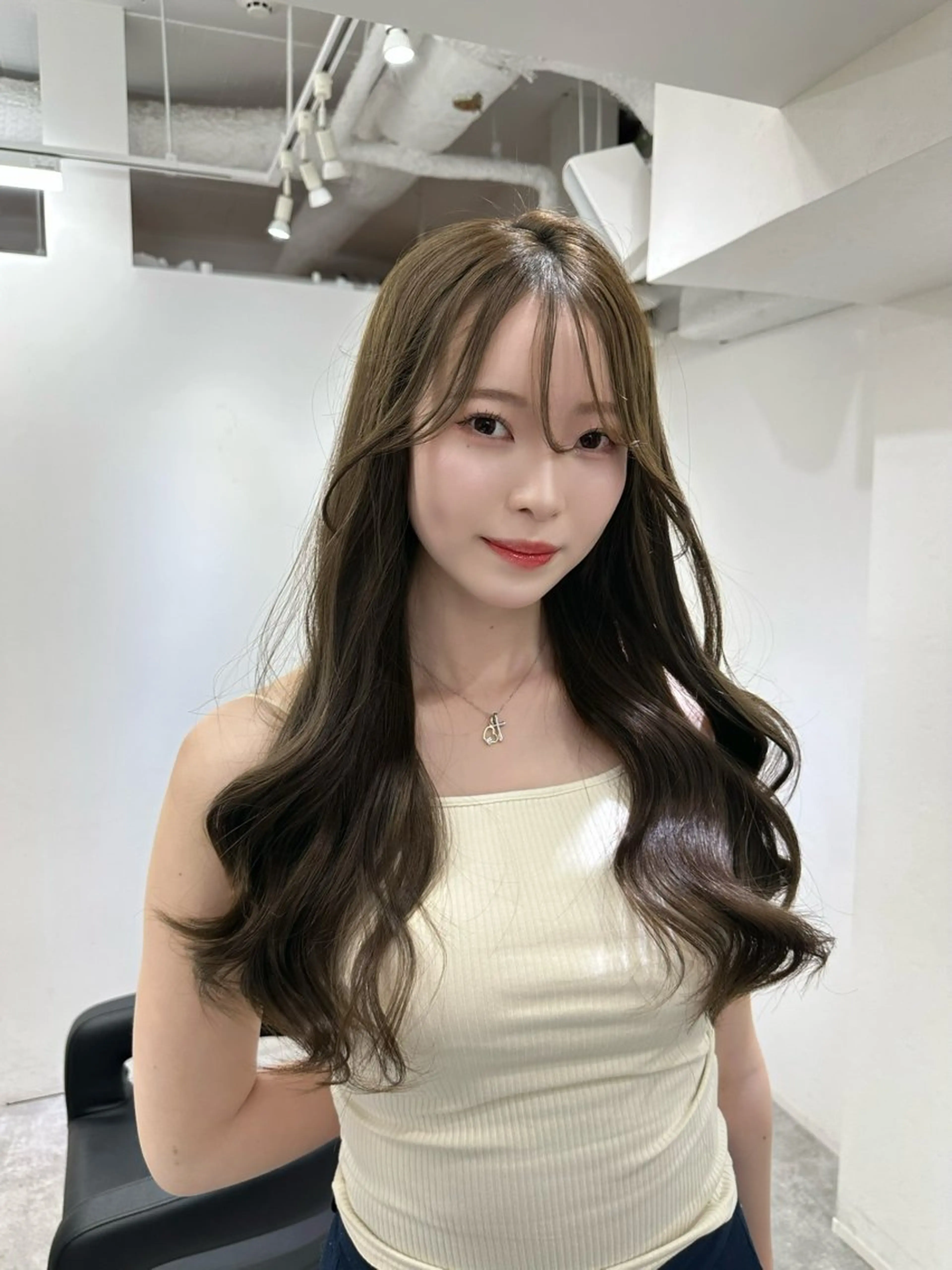 ロング カラー ミディアムレイヤー 添田晃基のヘアスタイル