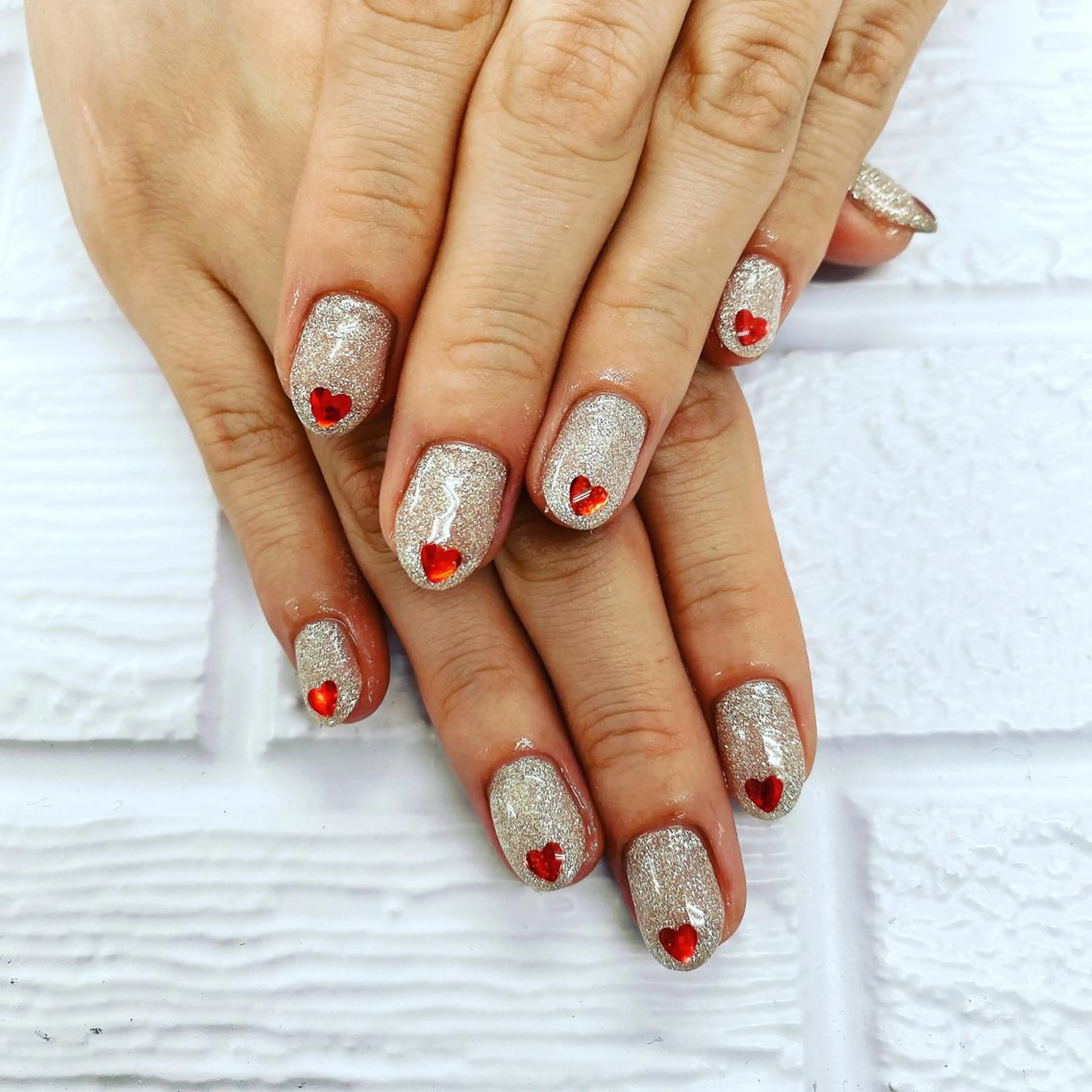 ネイル ハート ハンドネイル N._._. clawのネイルデザイン