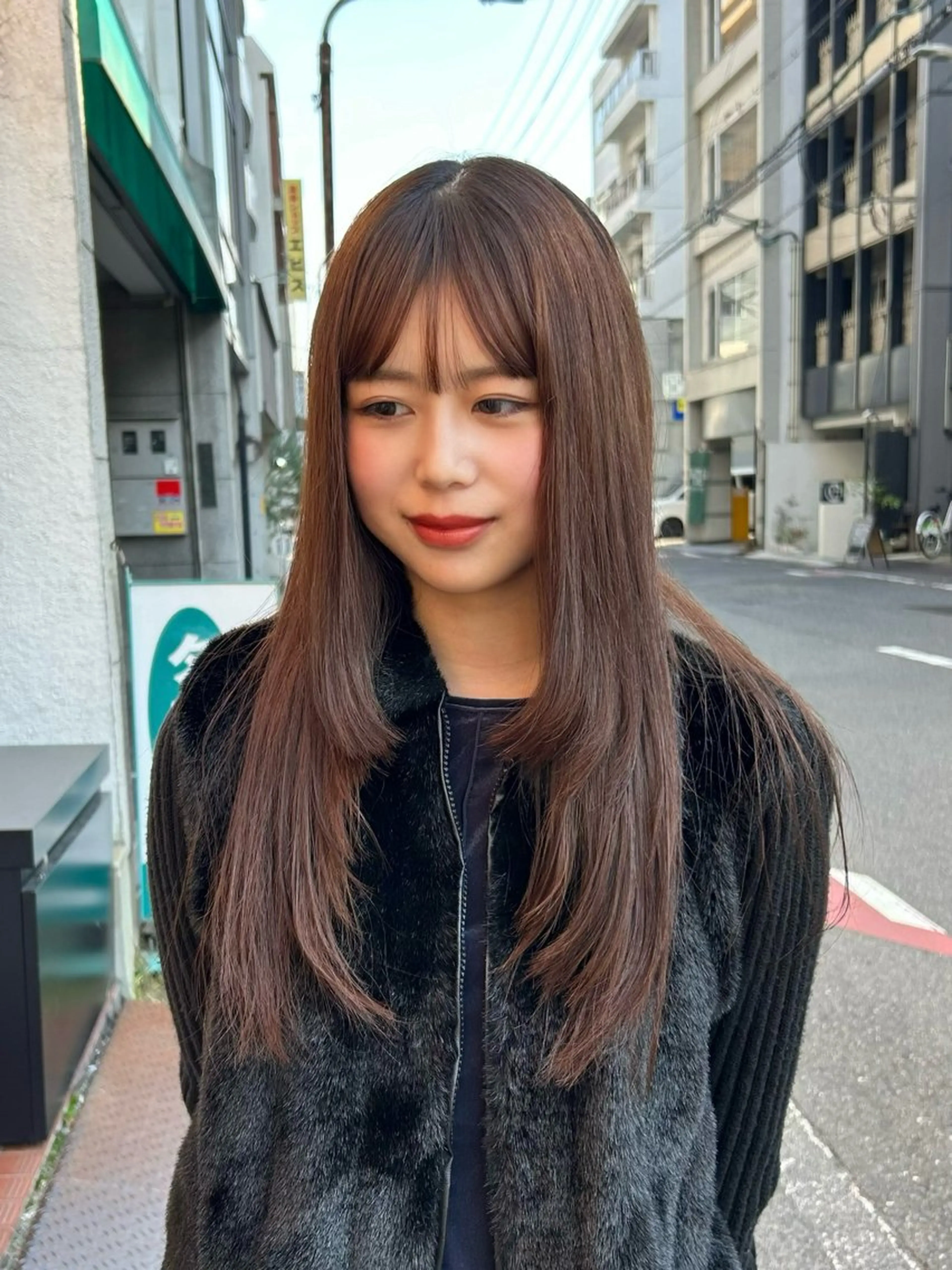ロング パーマ レイヤーカット 池田 咲希のヘアスタイル