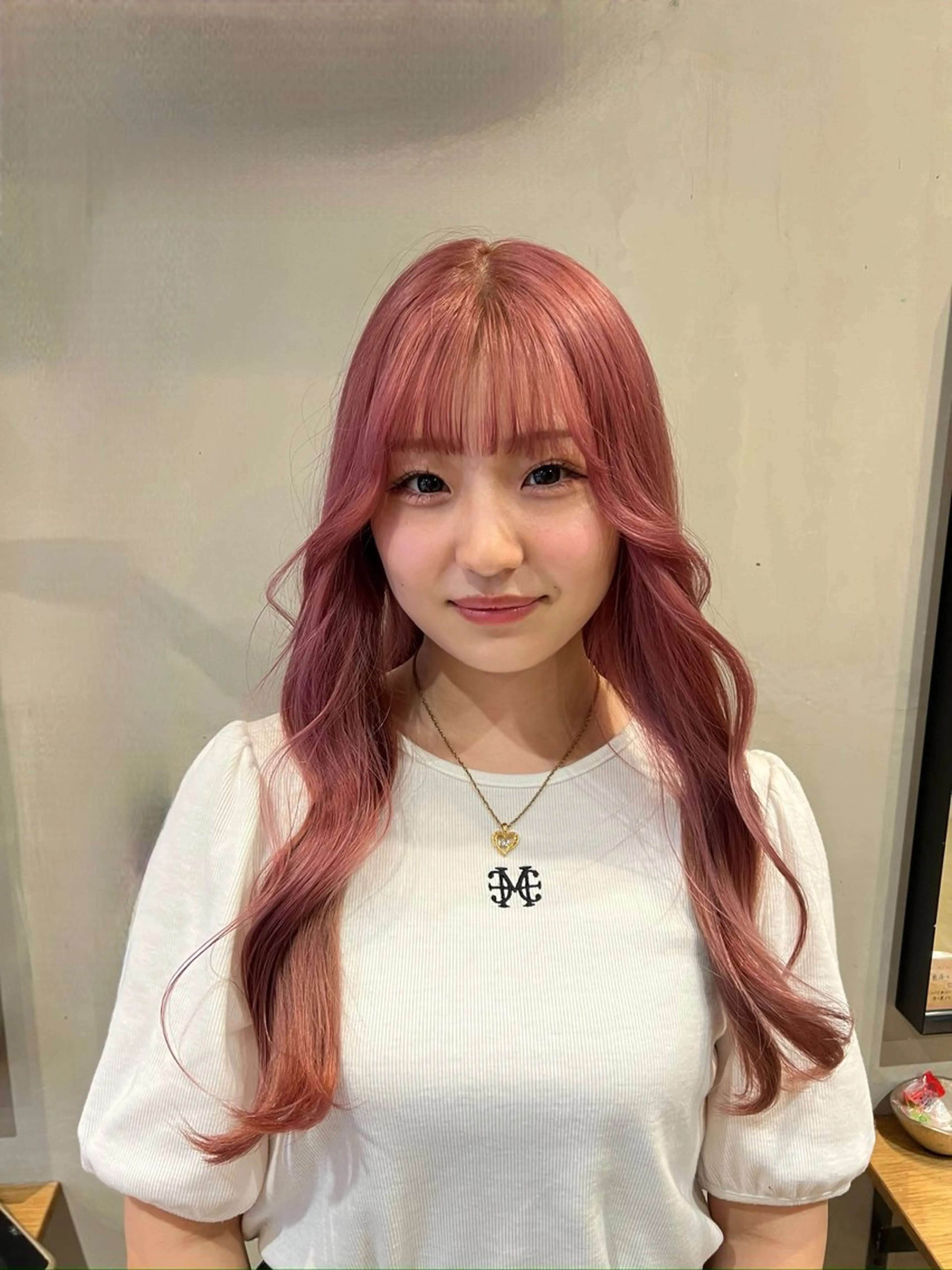 （U24）🎀顔まわりカット＋トリートメントスタイリング付き🎀の写真