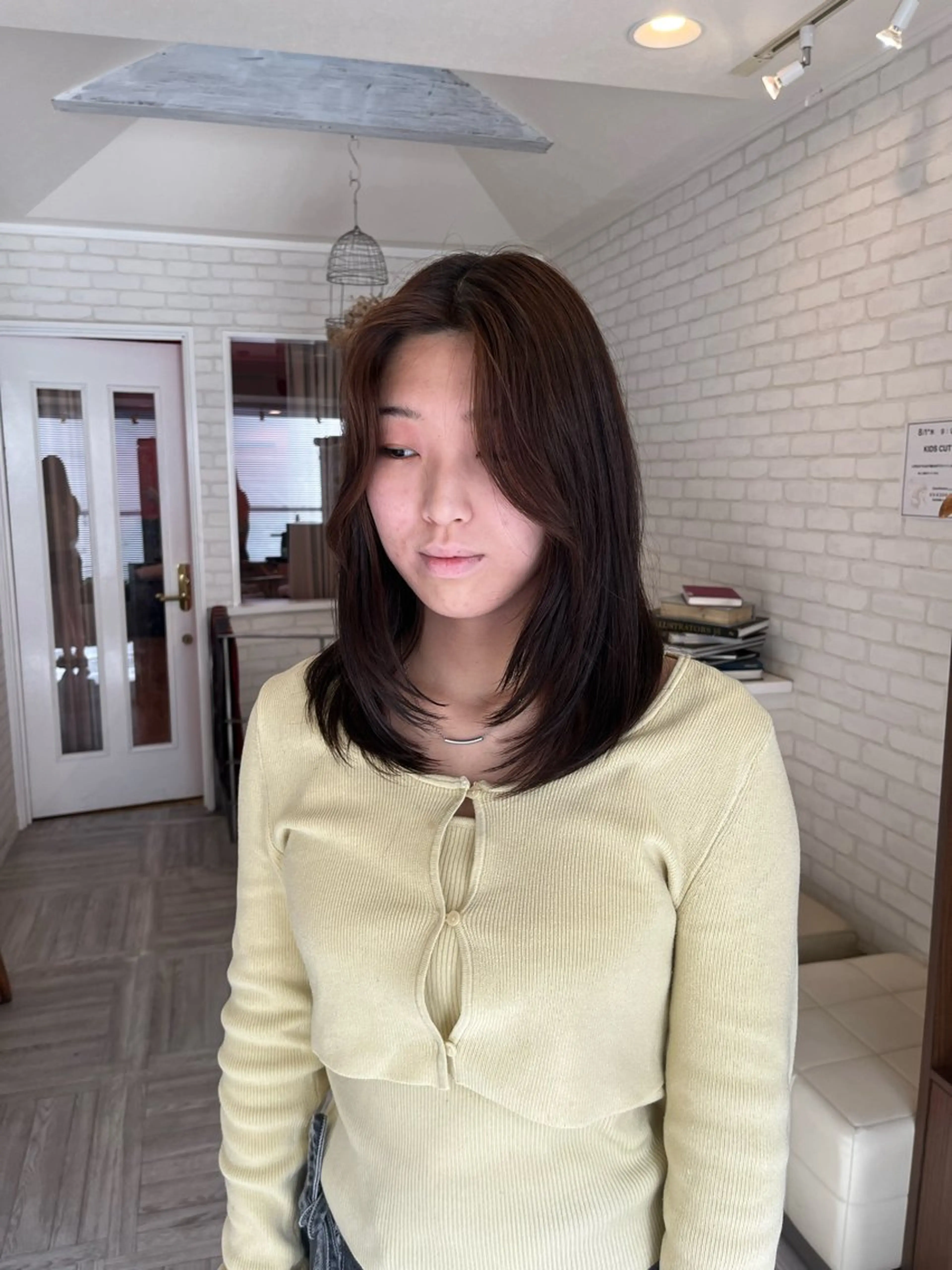 ミディアム 阿部 うららのヘアスタイル