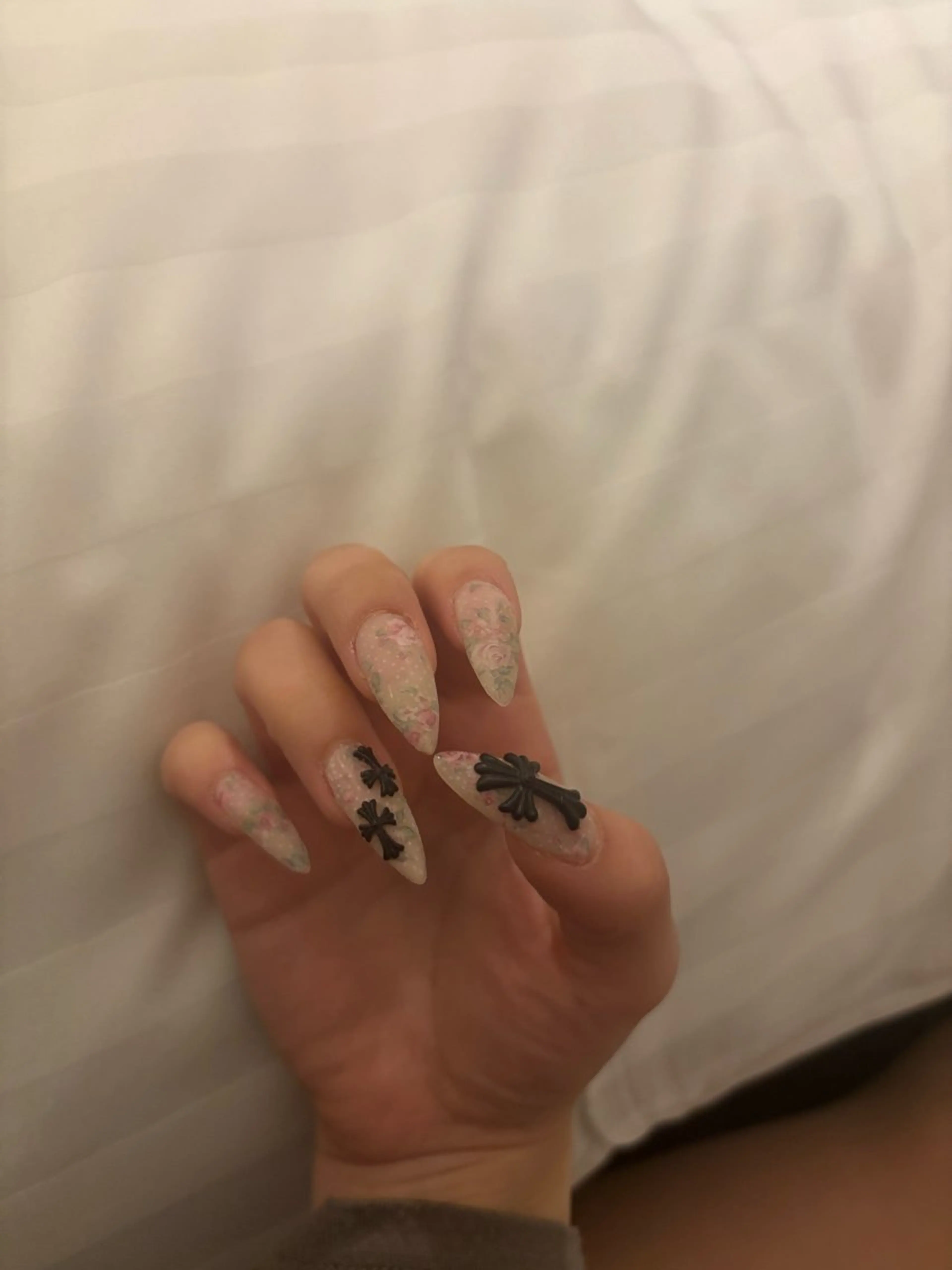 ネイル レース ハンドネイル ✮ mikuのネイルデザイン