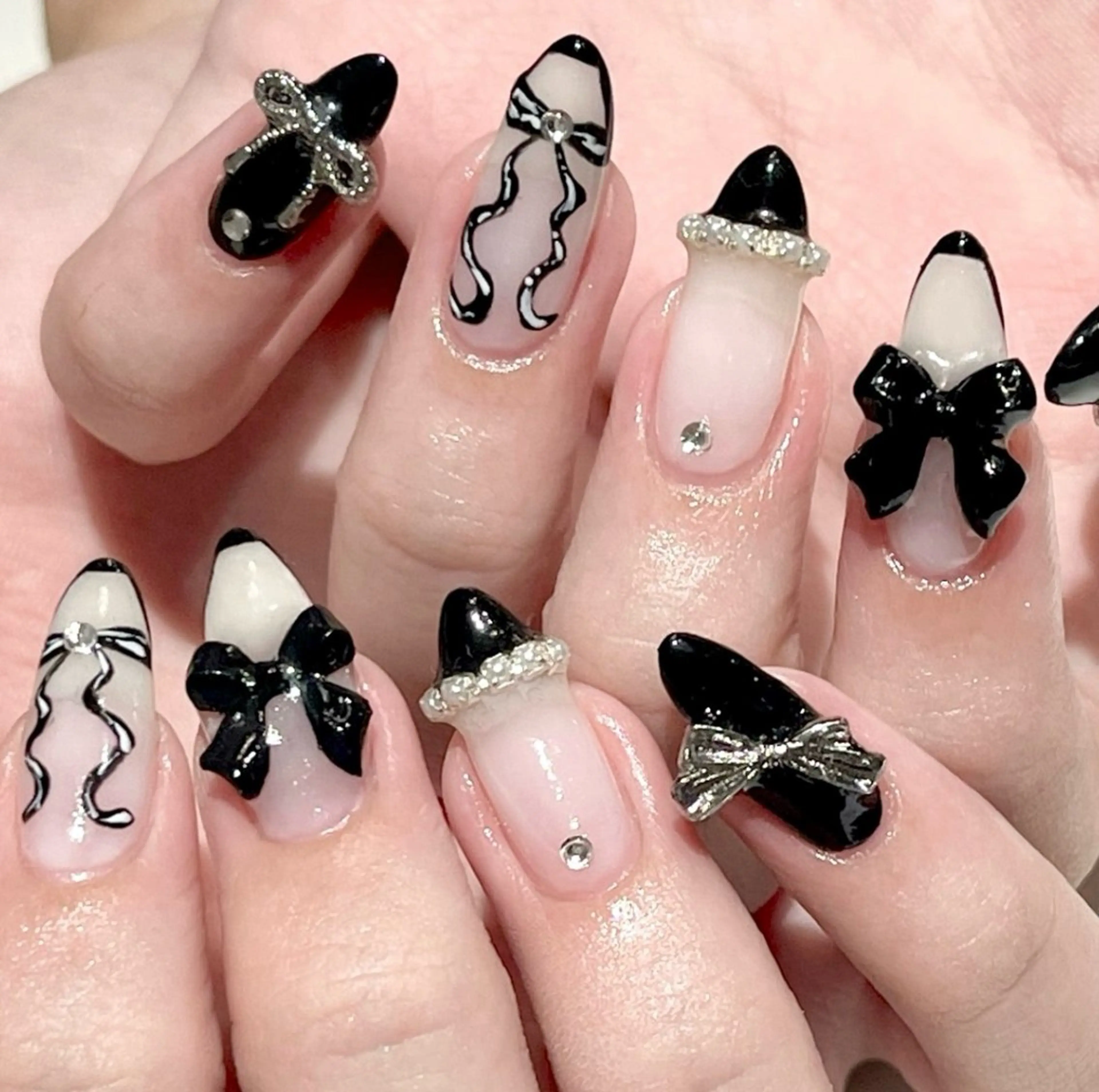 ネイル 坂口 莉愛のネイルデザイン