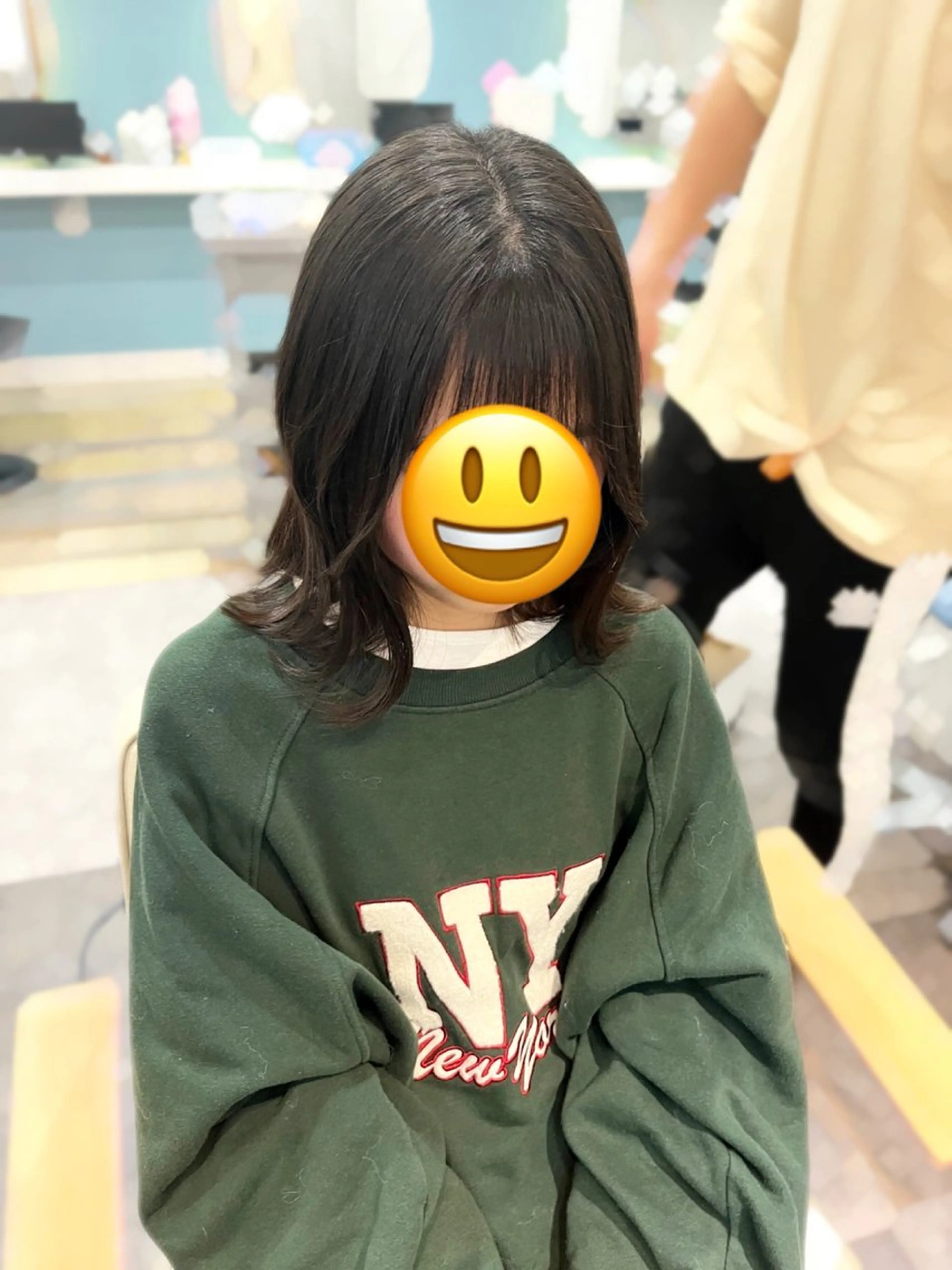 セミロング 似合わせカット 縮毛矯正 キッズヘアー ルッツのヘアスタイル