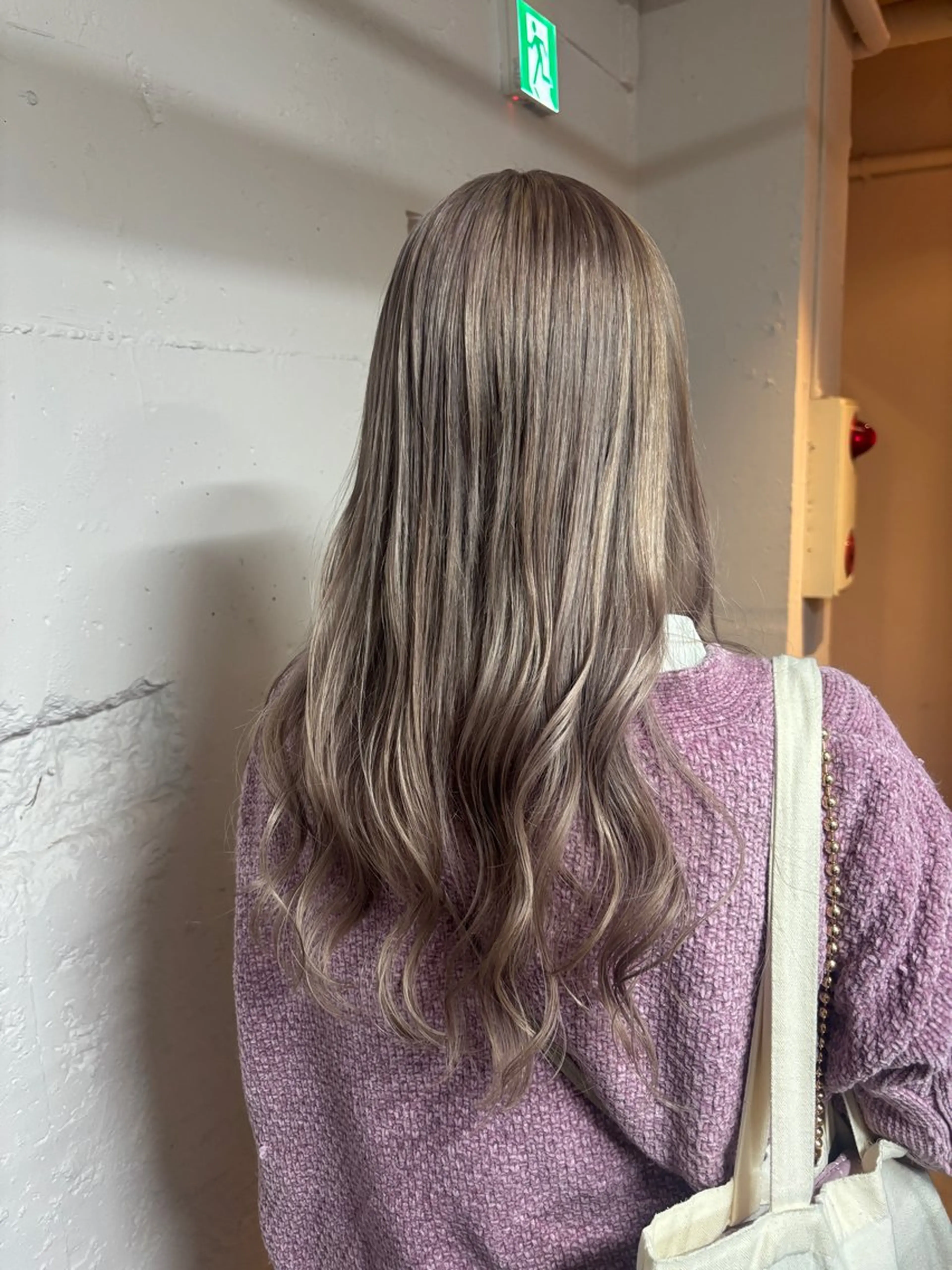 ロング カラー 🩵似合わせカット SEIRA🩵のヘアスタイル