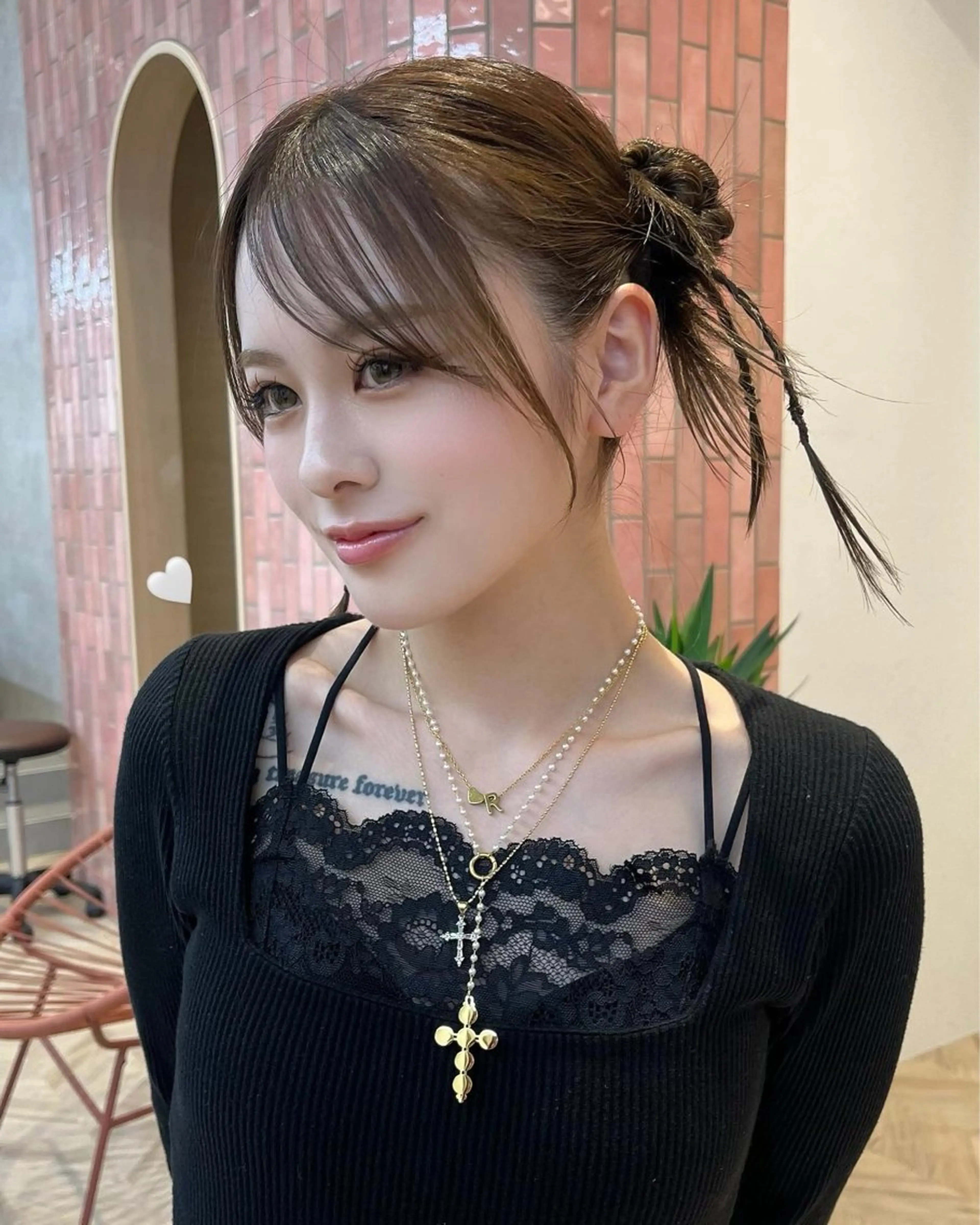 ミディアム 柔らかい艶暖色 レイヤー🫧姫汝のヘアスタイル