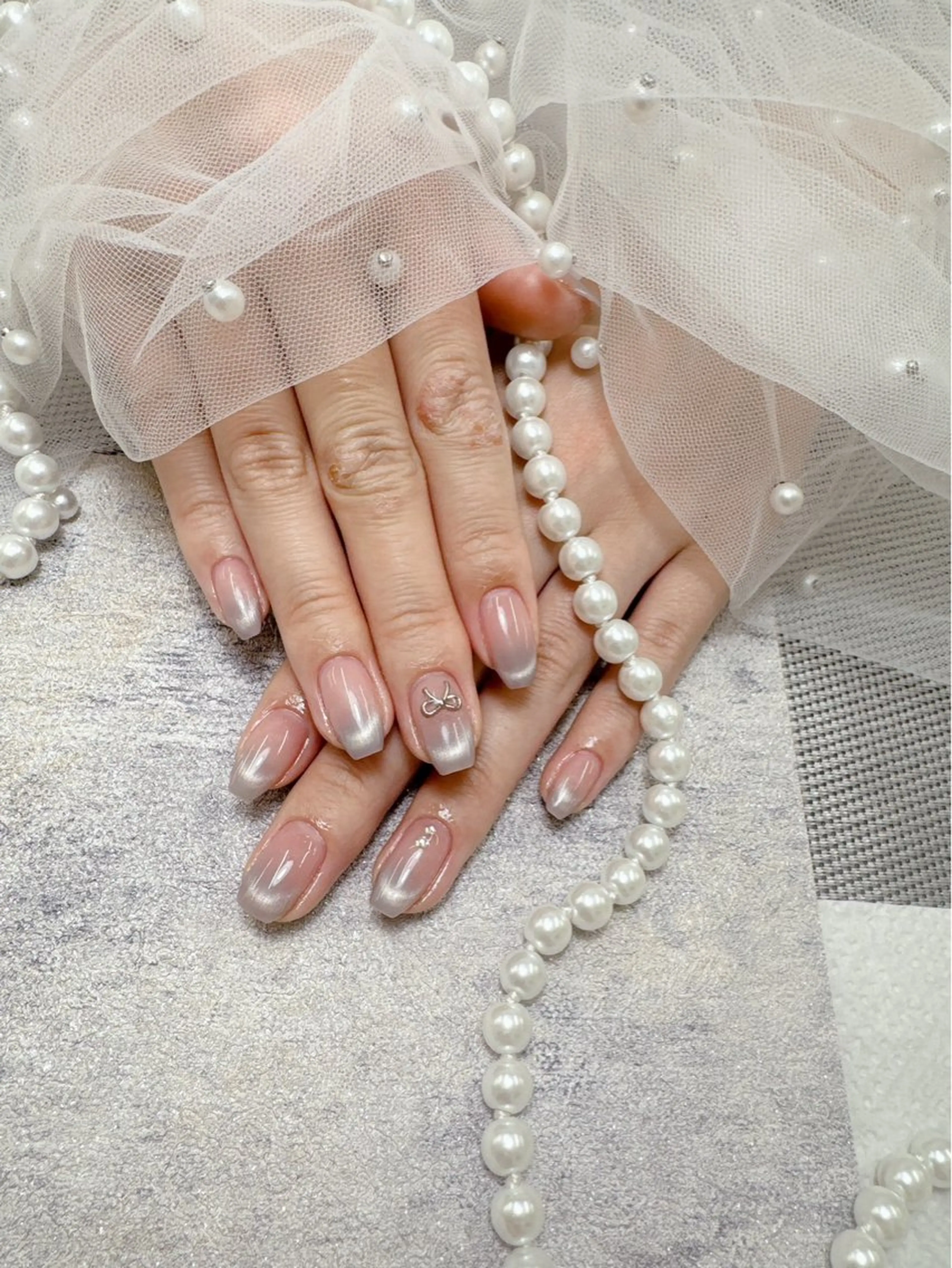 ネイル フレンチネイル マグネットネイル マグネットフレンチ erina 🐈‍⬛のネイルデザイン