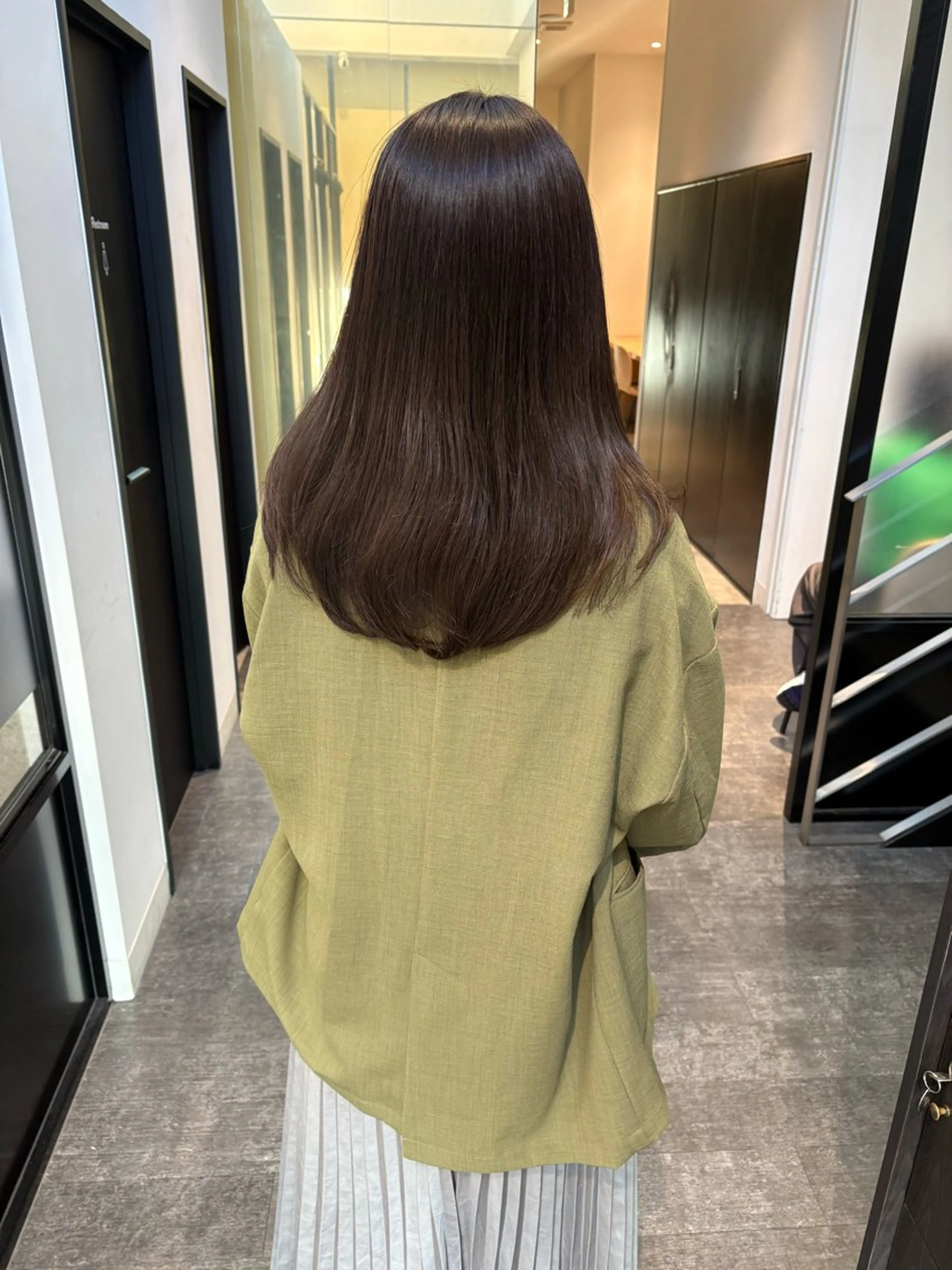 セミロング カラー カット ヘアカラー mao ｜ 柔らか艶カラー🫧のヘアスタイル