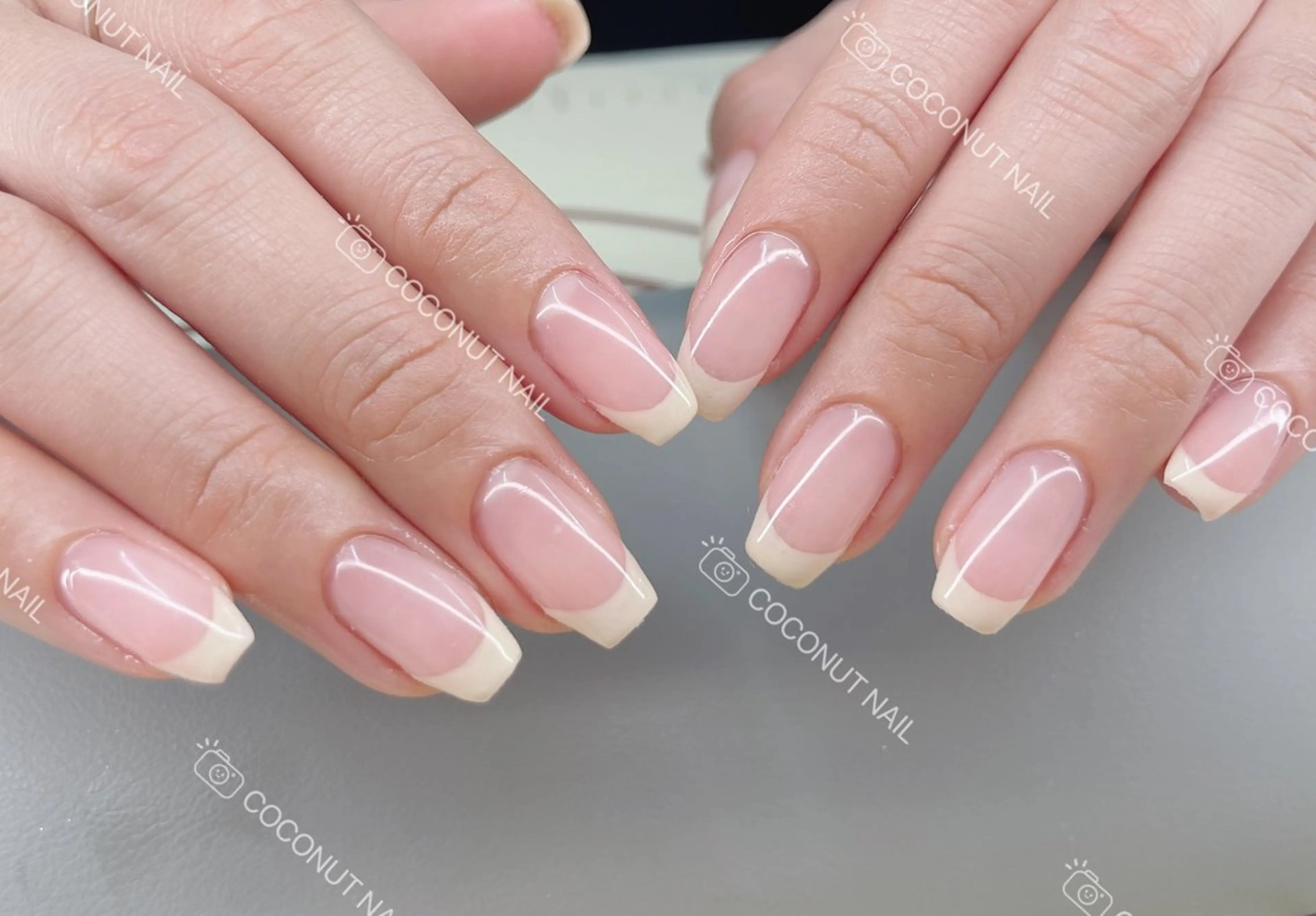 ベース色付フレンチ☆ご新規オフ無料の写真