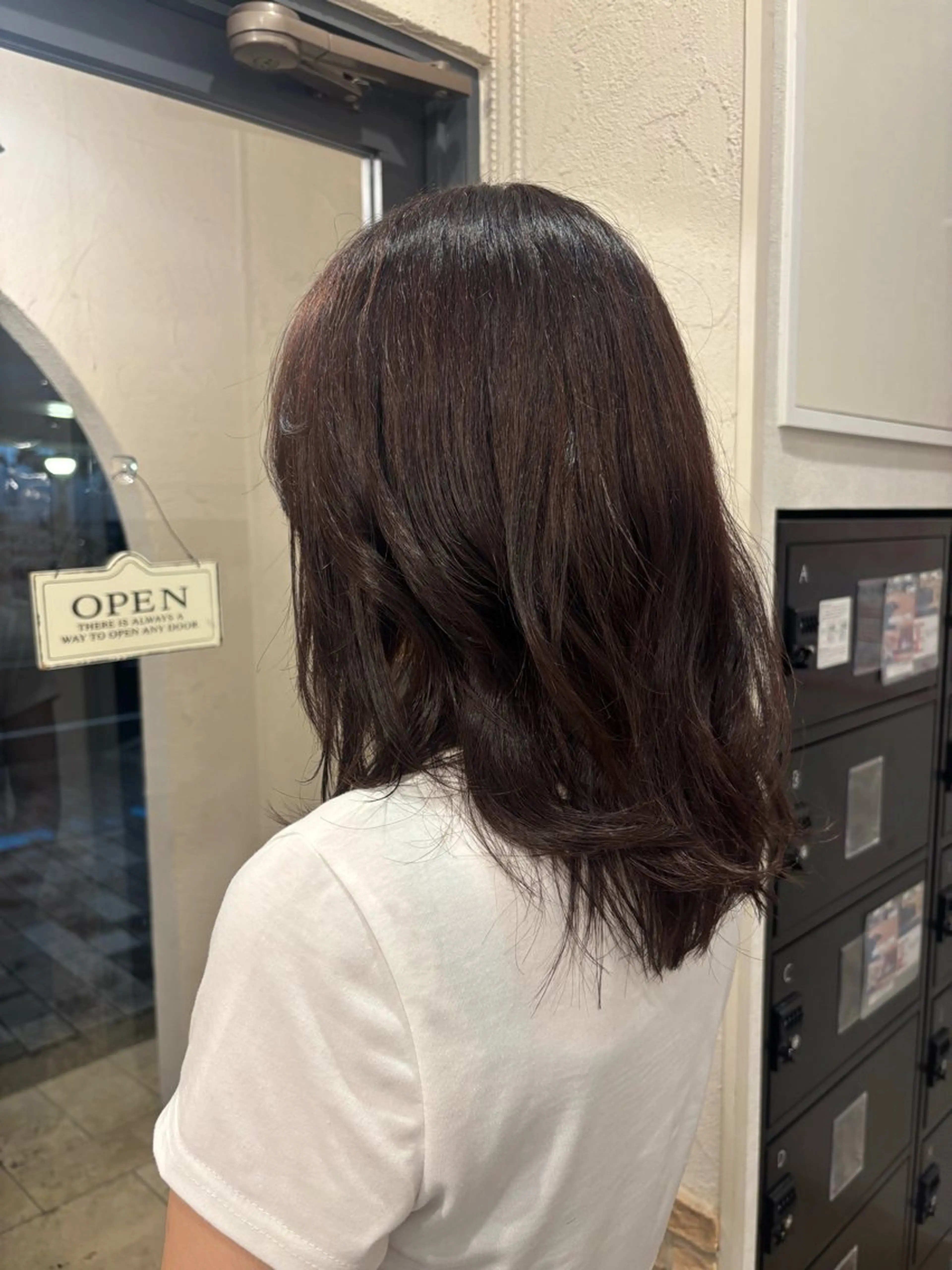 カラー 野中 日和のヘアスタイル