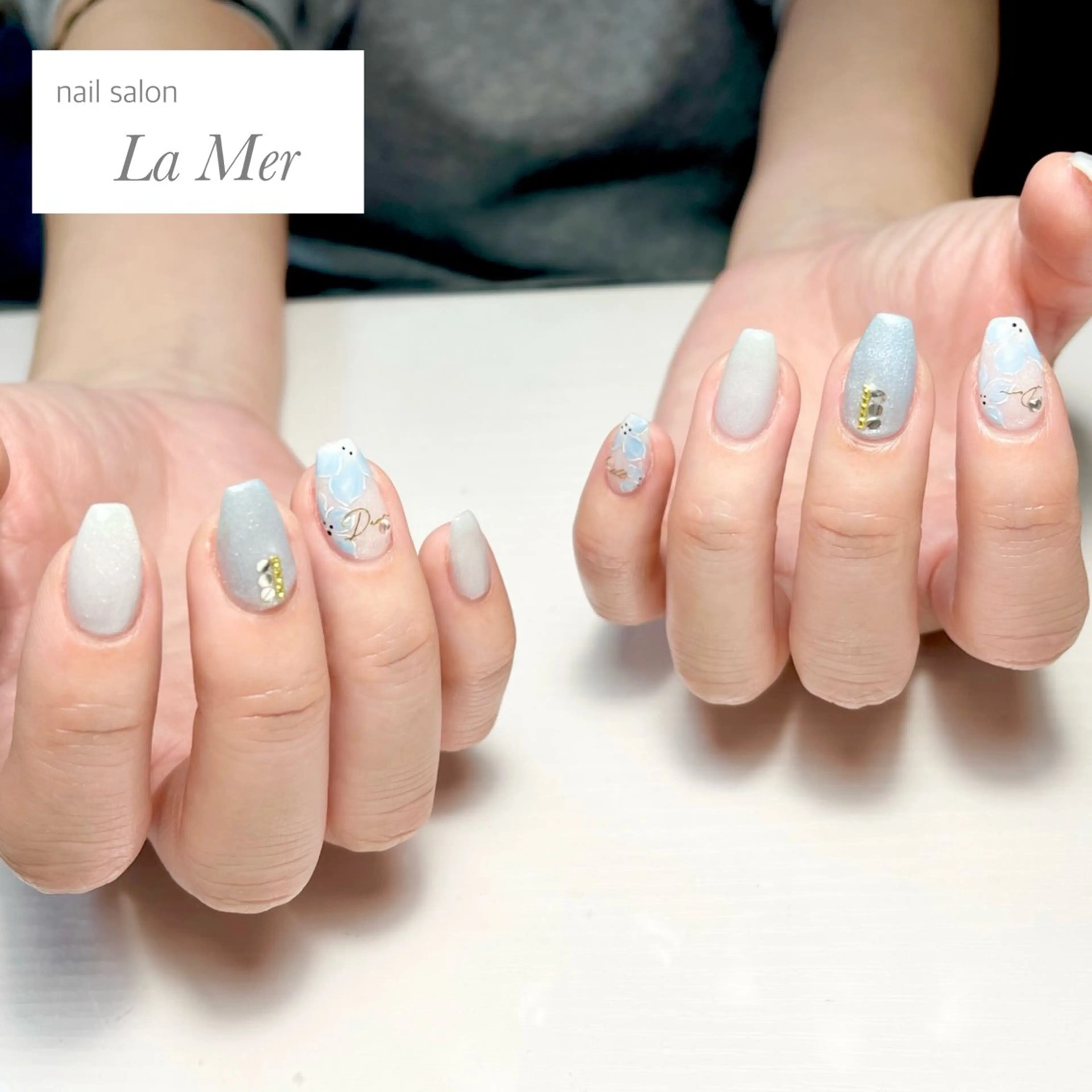 ネイル ブルー フラワーネイル マグネットネイル オフィスネイル シンプルネイル nailsalon La Merのネイルデザイン