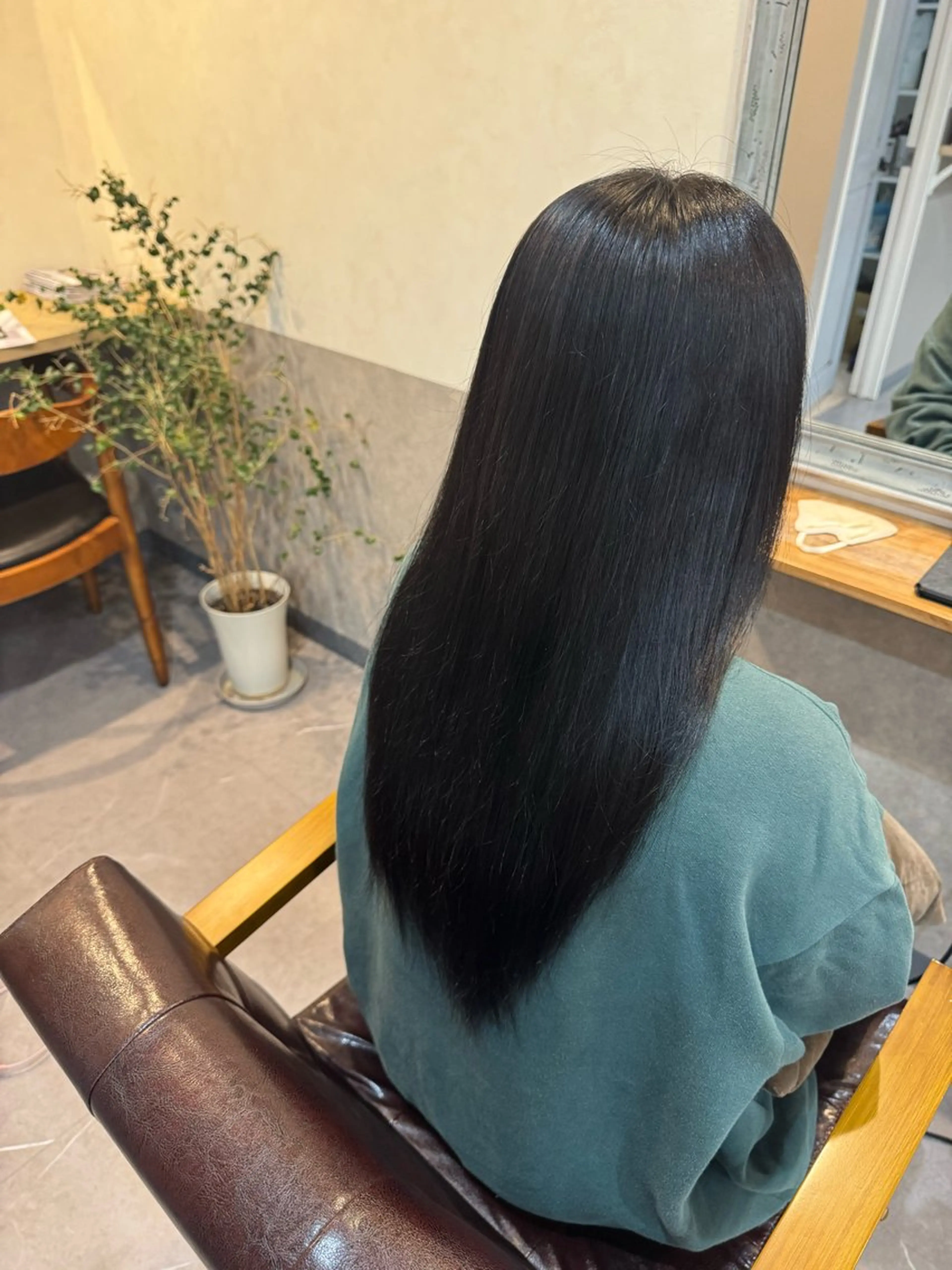 ロング カラー 黒髪 船橋 Nerine 【ネリネ】かえでのヘアスタイル