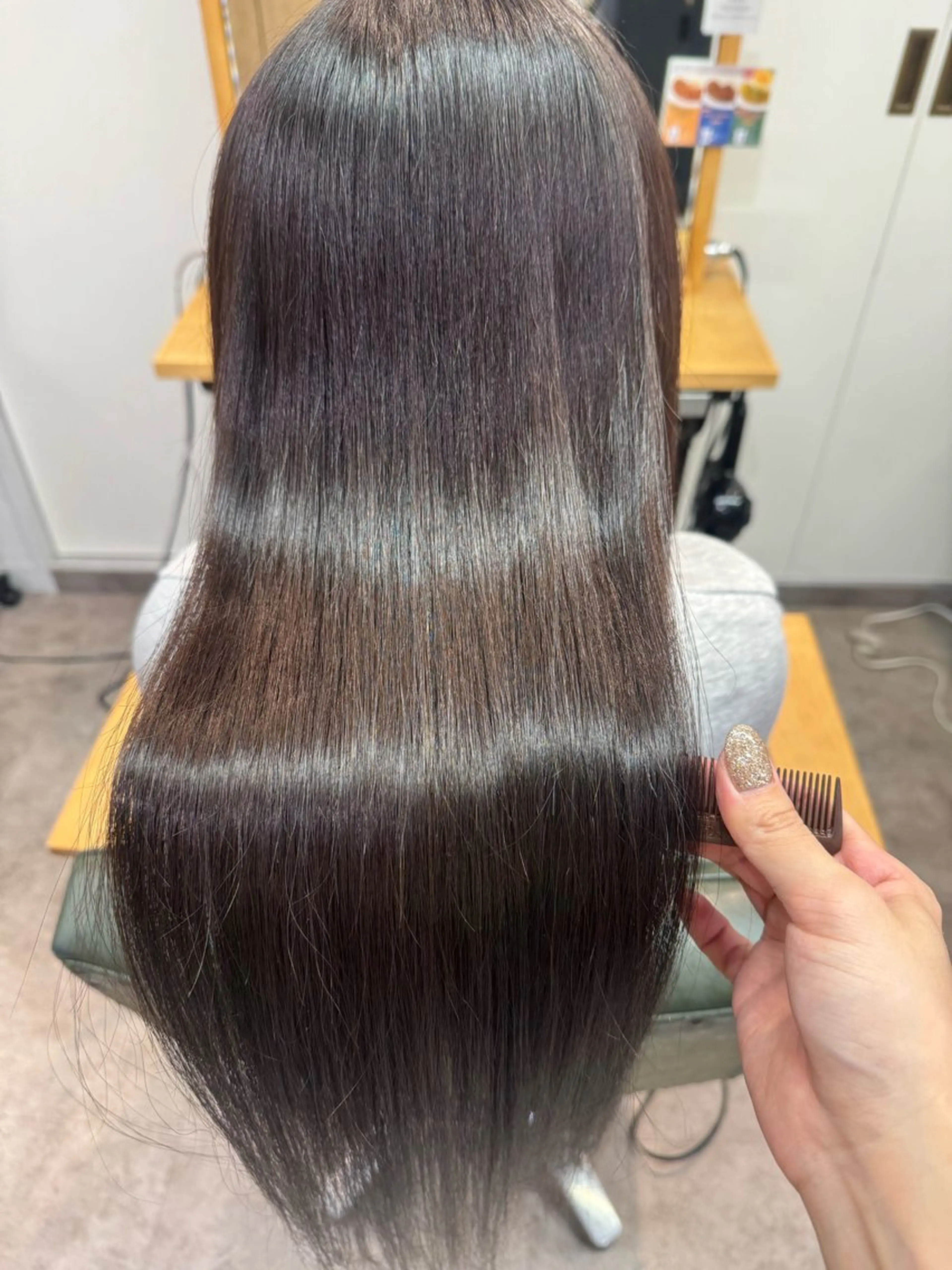 ロング パーマ 髪質改善 ロング 縮毛矯正 トリートメント ストレートパーマ カット 縮毛矯正 縮毛矯正/エクステ ヘアアレンジ/ひふみのヘアスタイル