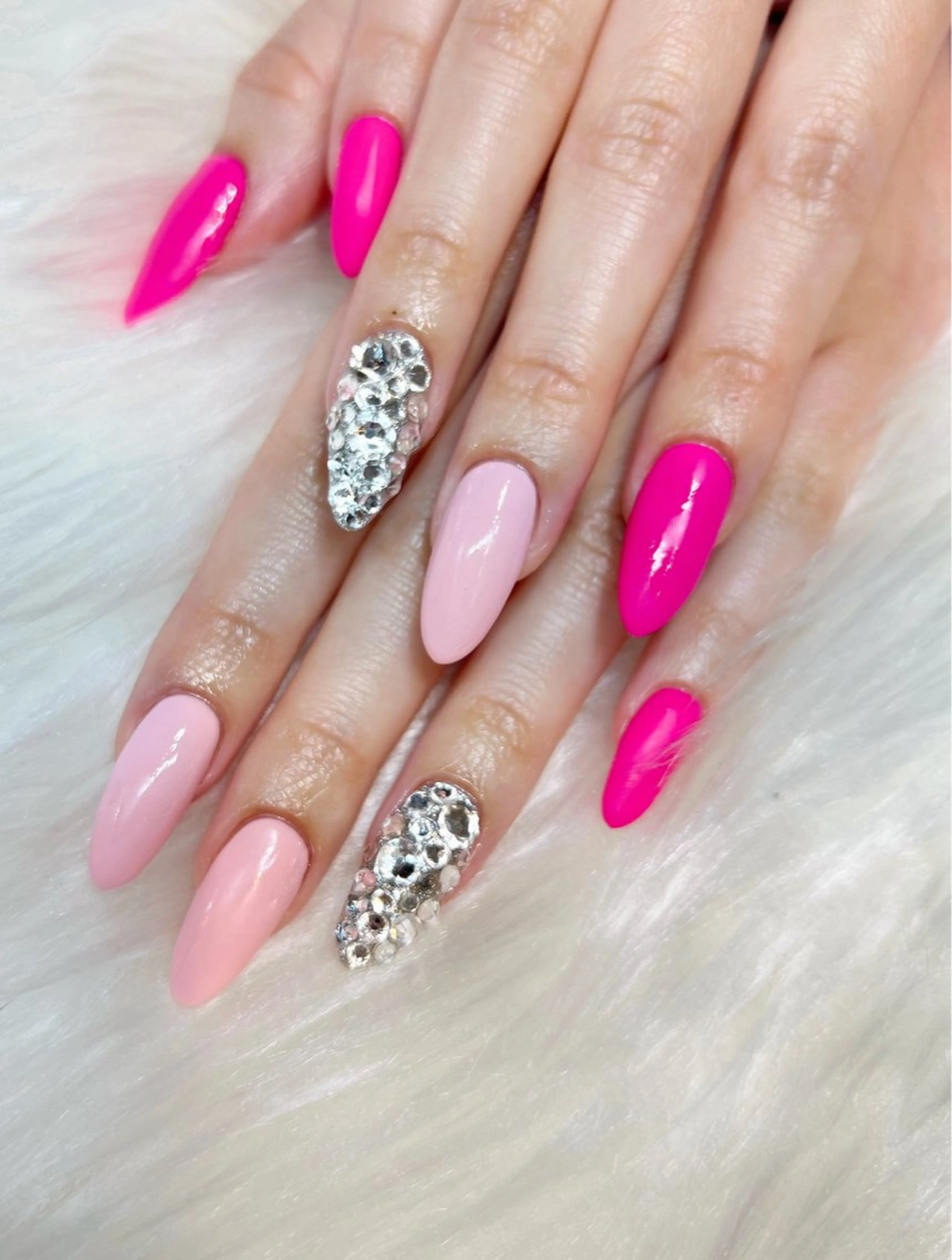 ネイル ハンドネイル glow_ nailのネイルデザイン