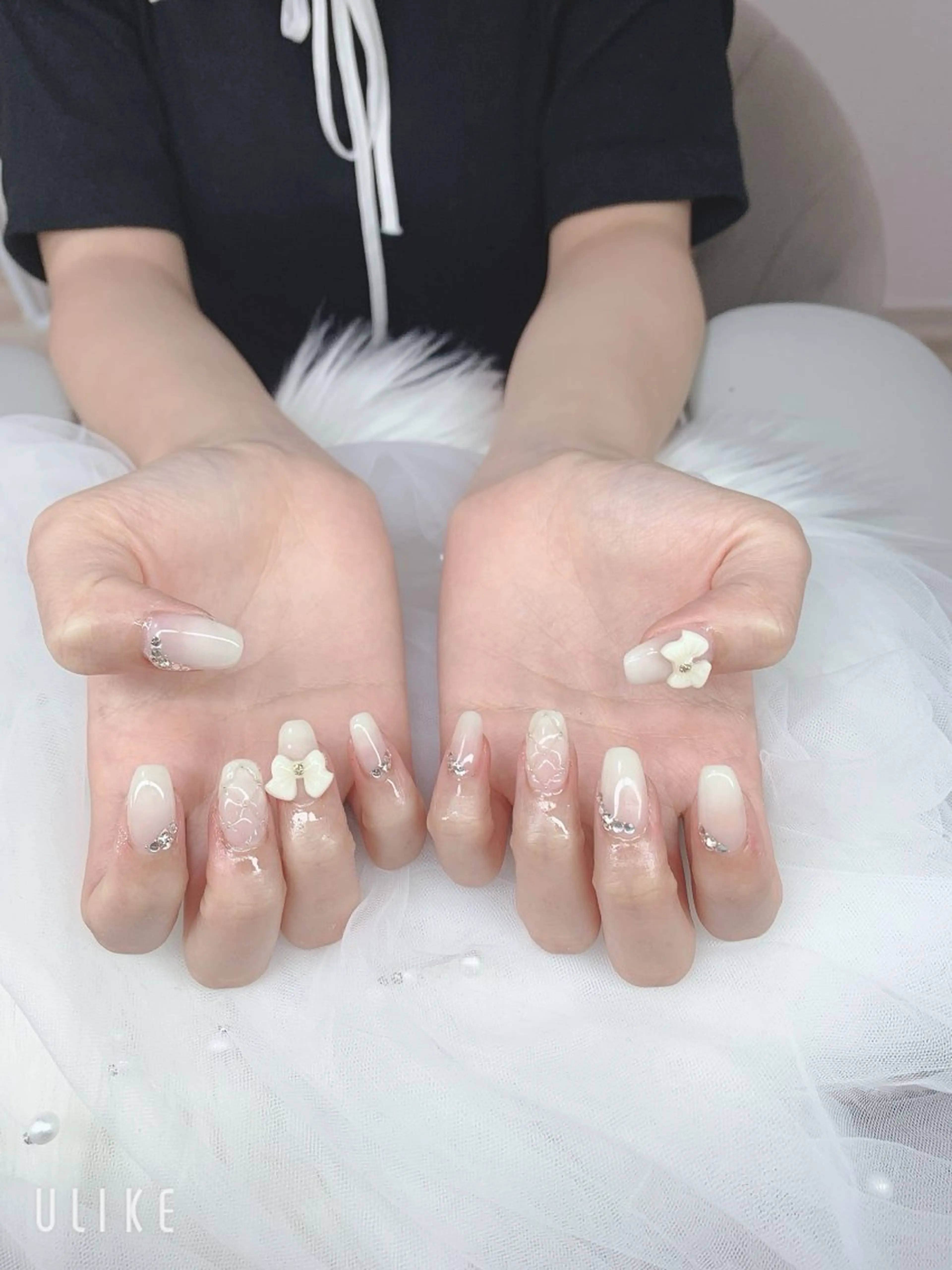 ネイル ハンドネイル T.Lee Nail Lilyのネイルデザイン