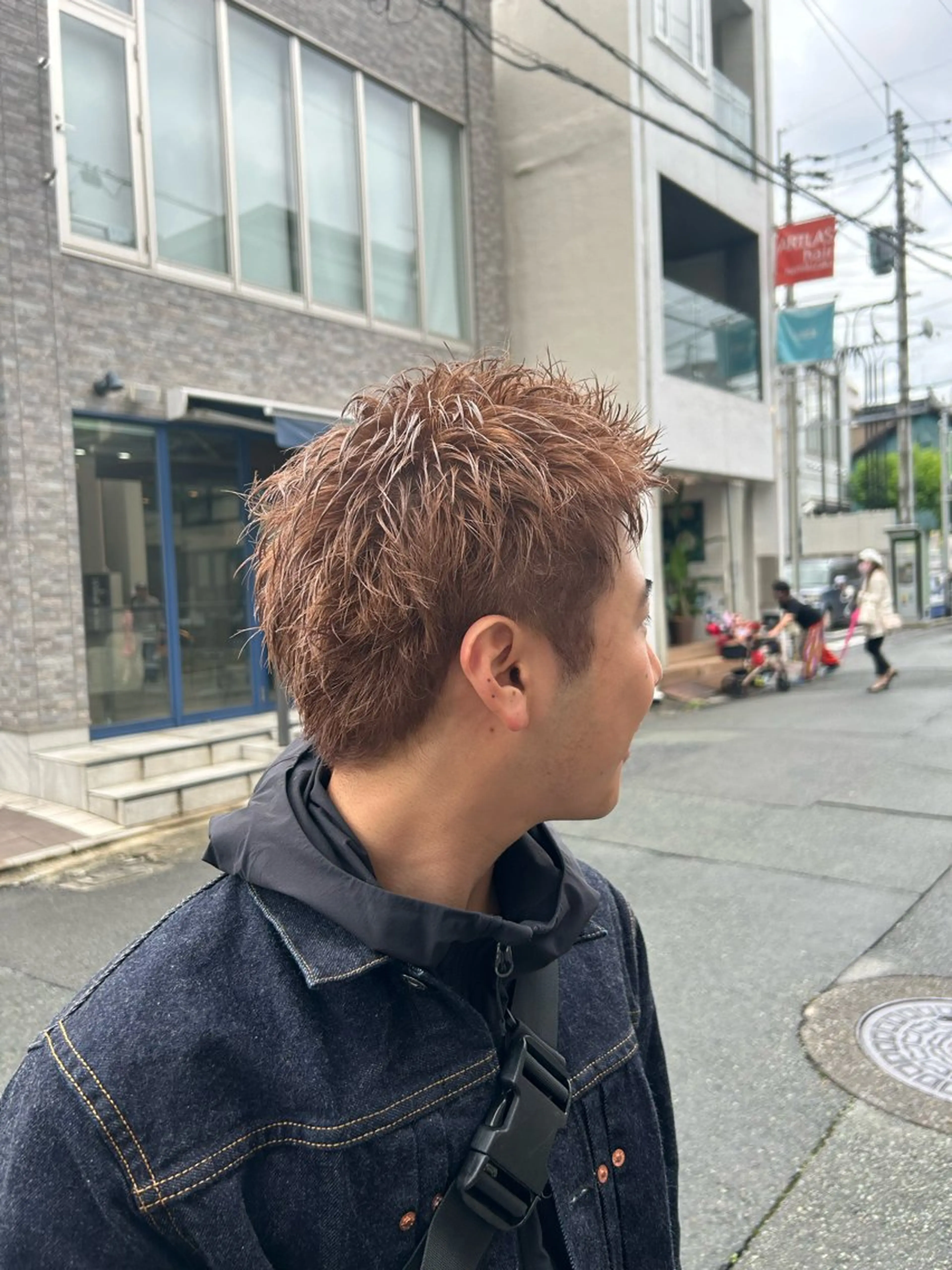 カラー メンズ 宮前 芽衣のヘアスタイル