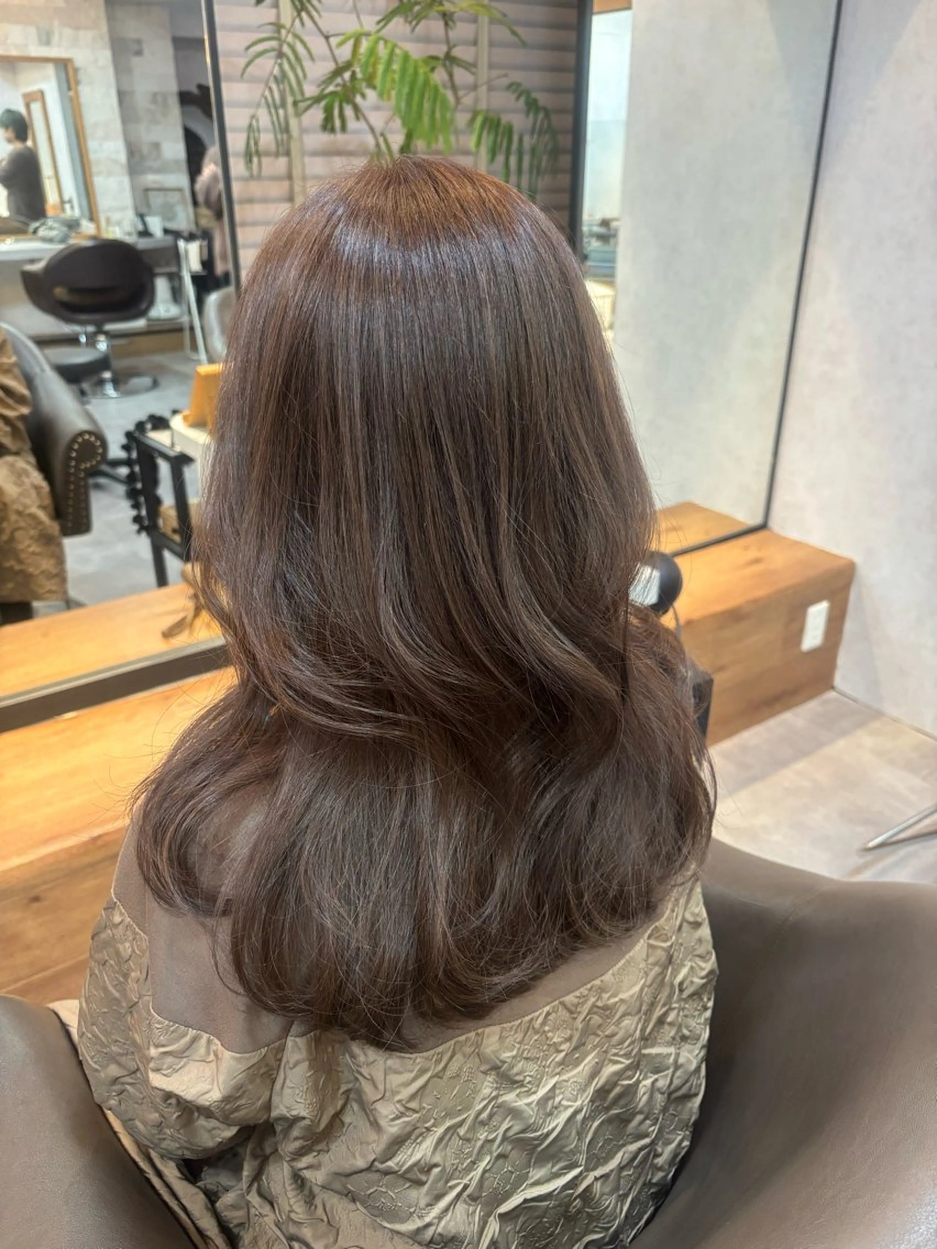 ロング カラー 日髙 愛華のヘアスタイル