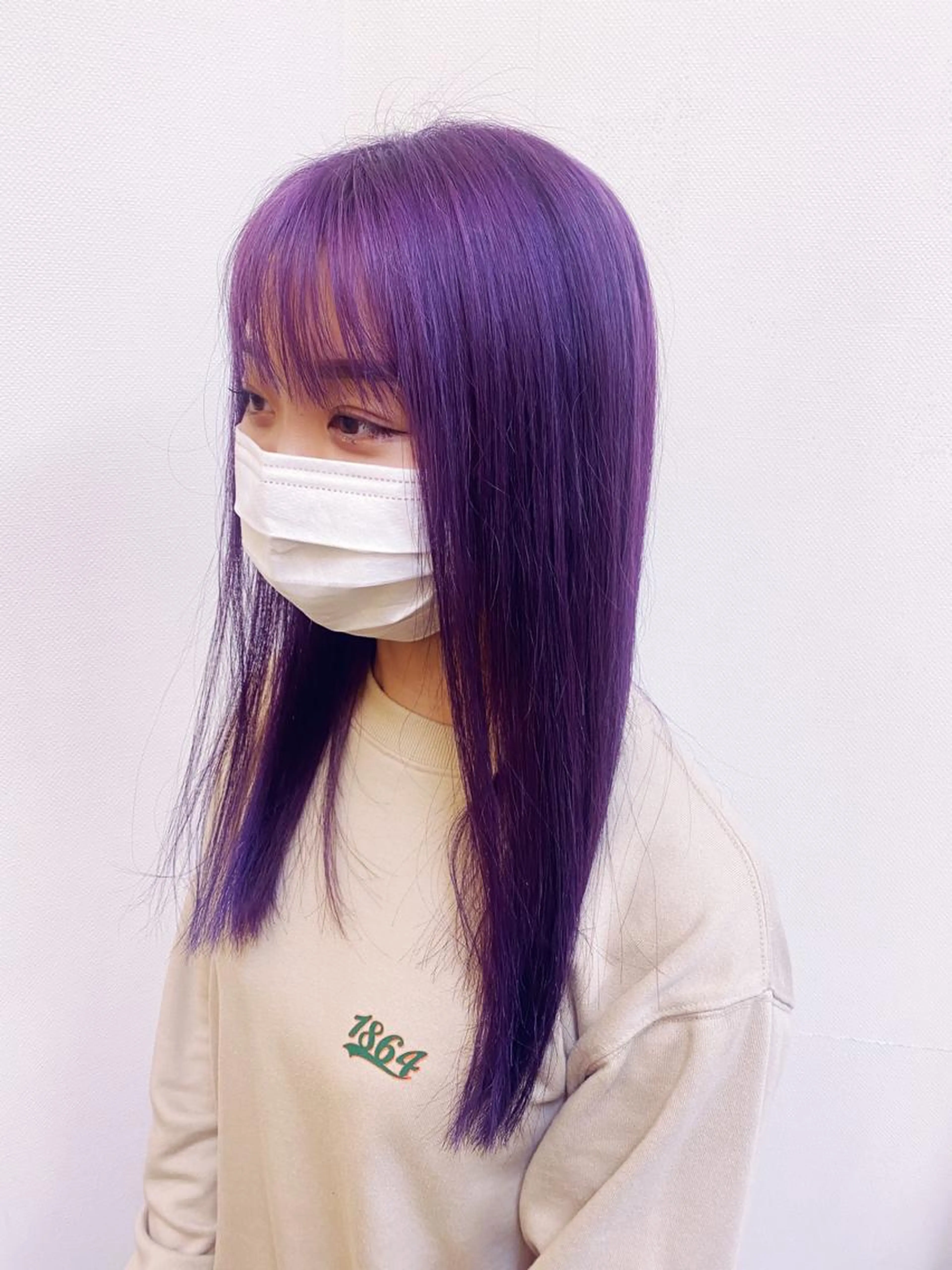 ケアブリーチを使っております🫧髪を守りながらしっかりブリーチして好きなカラーやってみたい色入れていきます!!の写真
