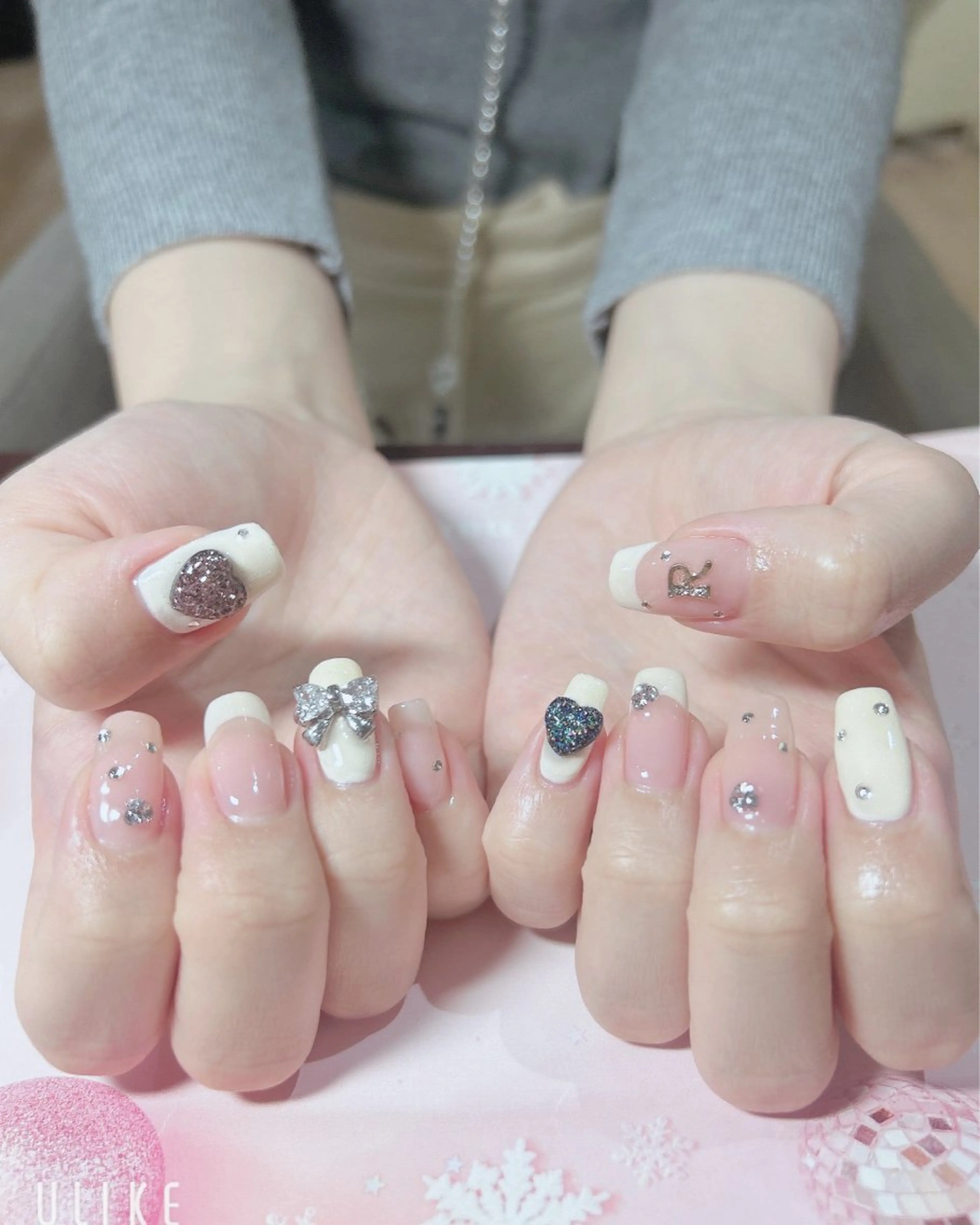 ネイル フレンチネイル ハンドネイル 吉野✨ ネイルデザイナー✨のネイルデザイン