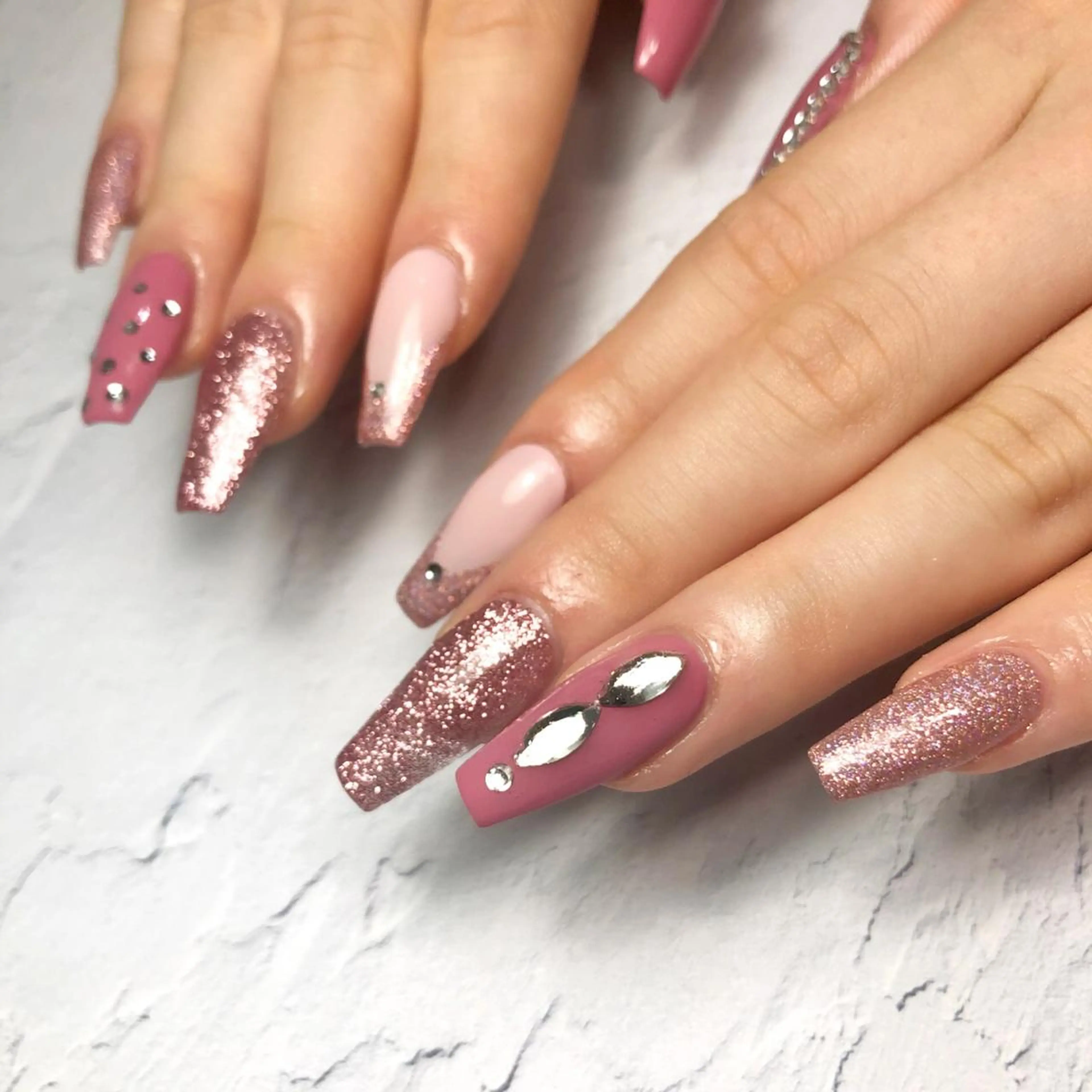 ネイル ハンドネイル ハンドケア DARIA Nailsのネイルデザイン